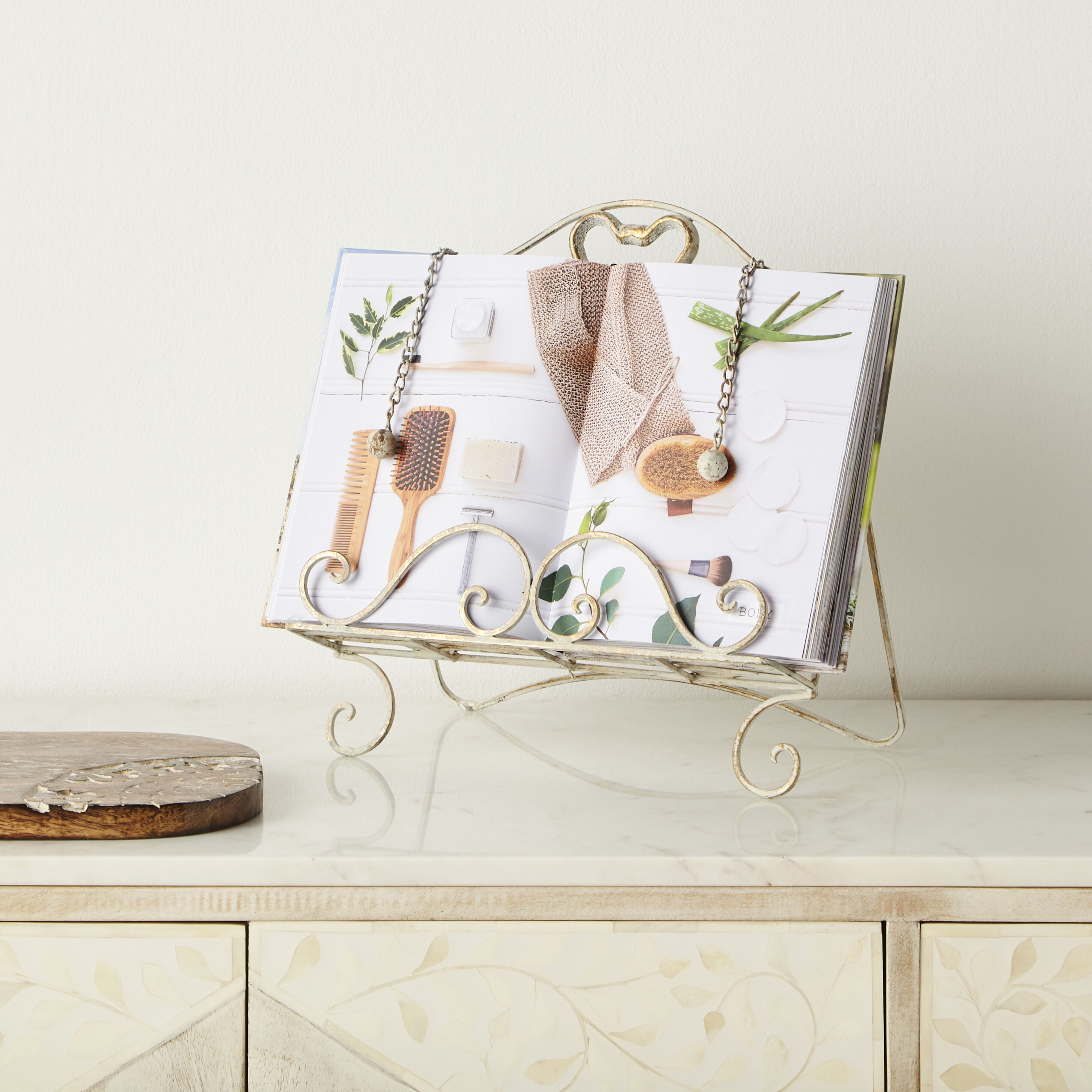 Tabira Heart Book Stand