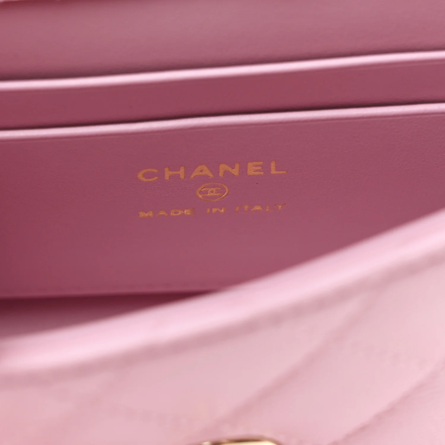 Caviar Quilted Coco Handle Clutch With Chain Pink