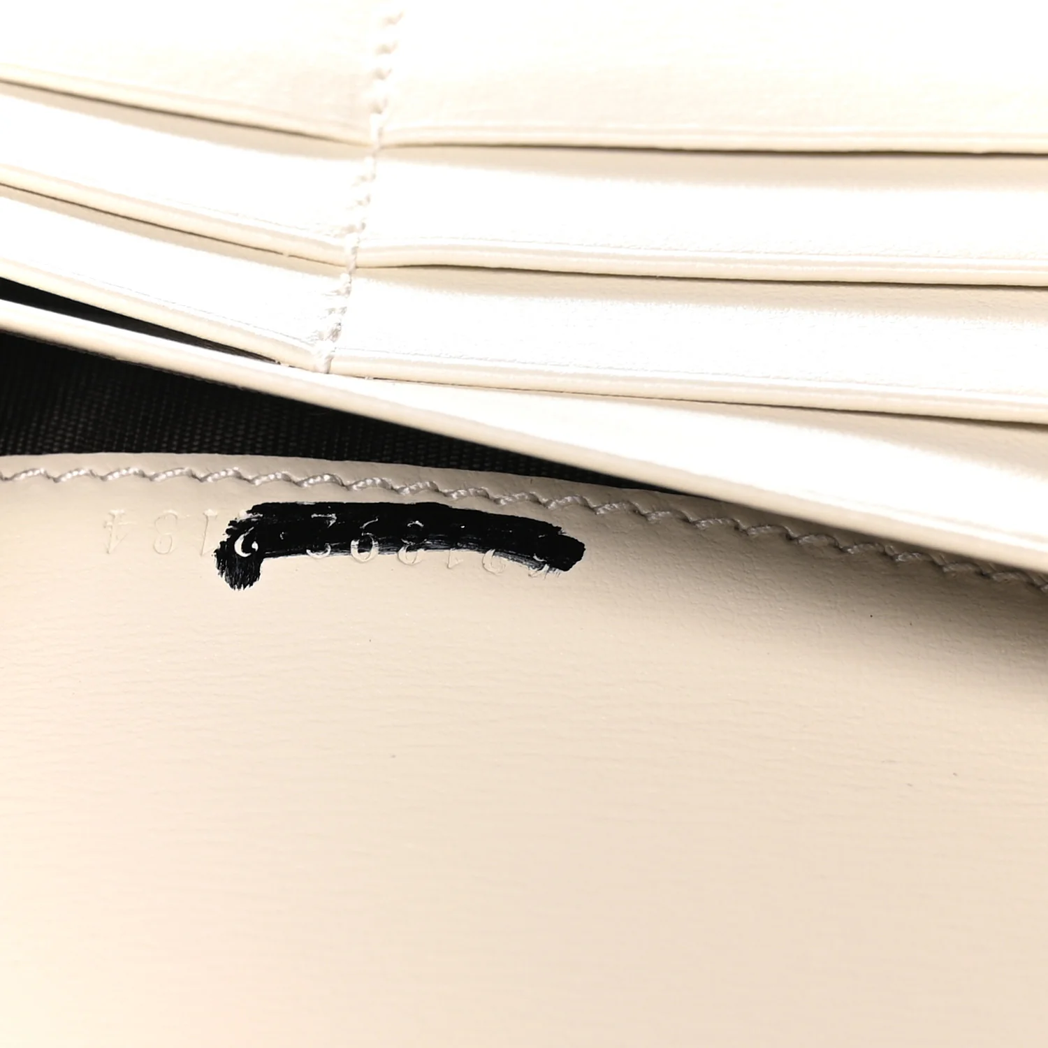 Boarded Plutone Calfskin Horsebit 1955 Wallet On Chain Mystic White