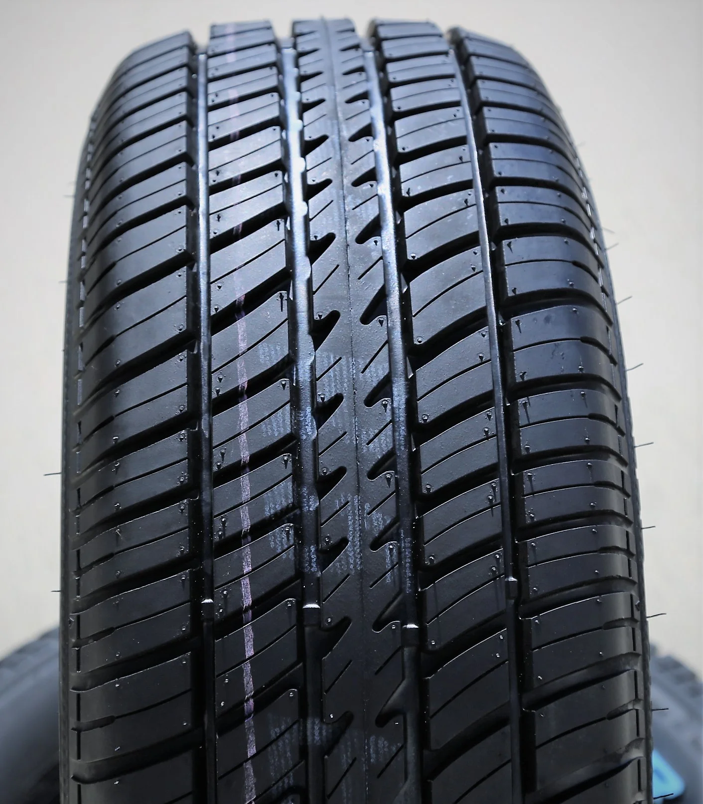 Cooper Cobra Radial G/T All-Season P225/70R14 98T Passenger Tire