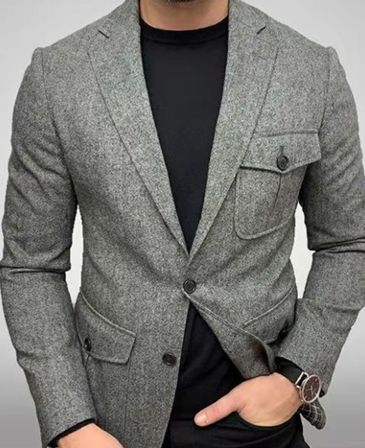 Blazer gris classique à revers cranté et deux boutons avec poches à rabat