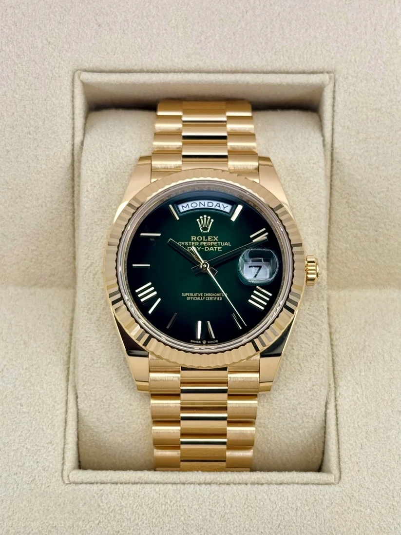 [Super Clone]RLX  Yellow Gold President Day Date 40mm Green Roman Ombre Dial - 228238【Super Clone】