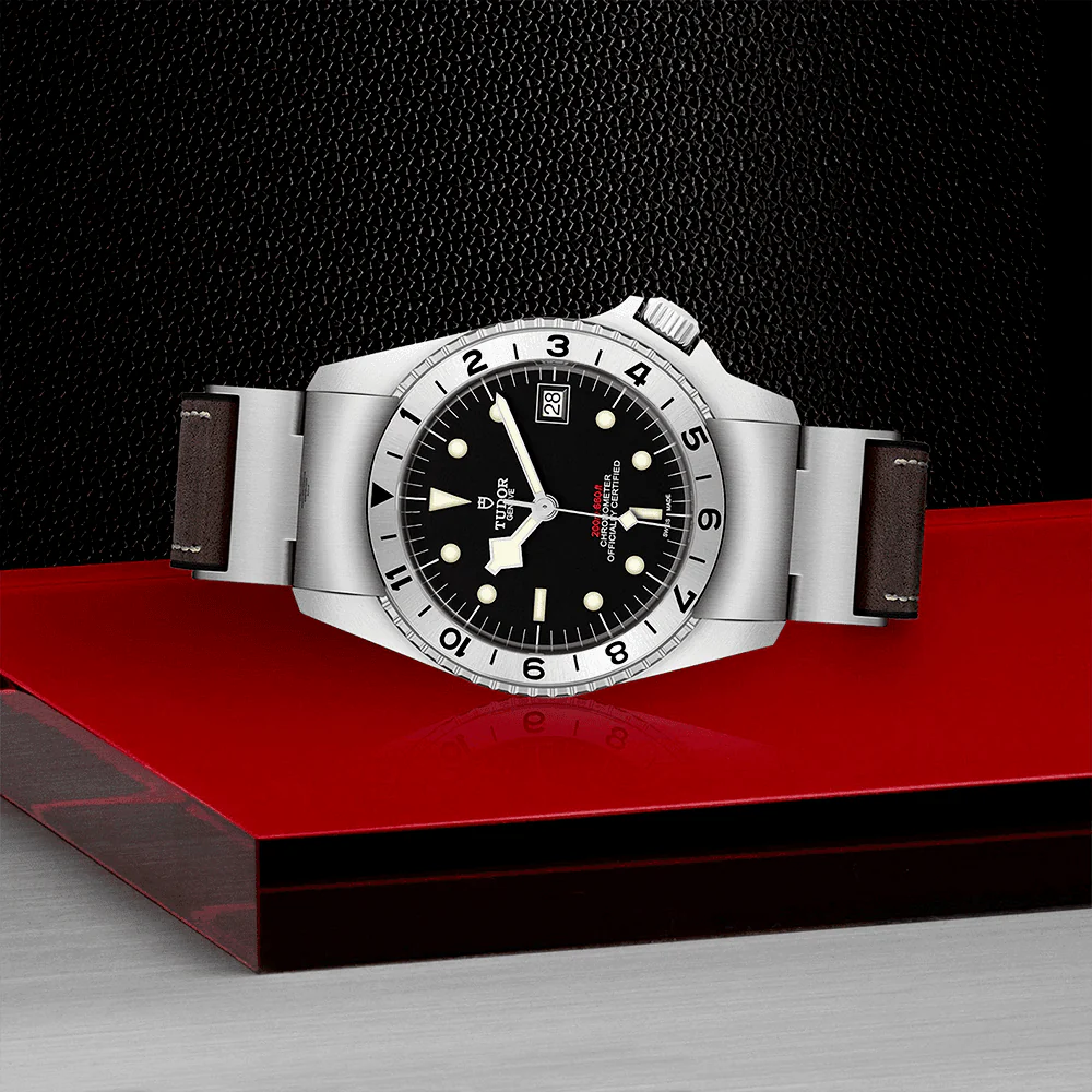 【Super Clone】TUDOR Black Bay P01 42mm Black Dial Men's Automatic Strap Watch M70150-0001