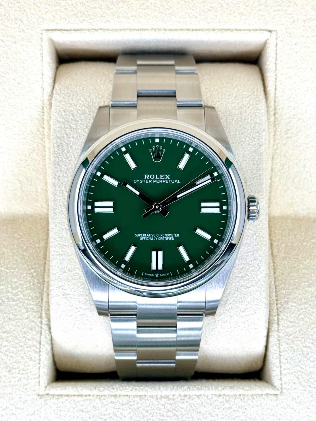 NEW 2024 ロレックス オイスターパーペチュアル 41mm 124300 グリーンダイヤルRolex