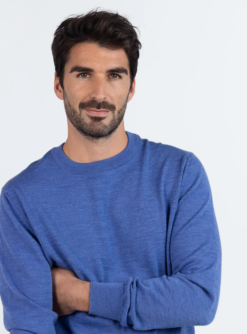 Pull homme en laine bleu élégant