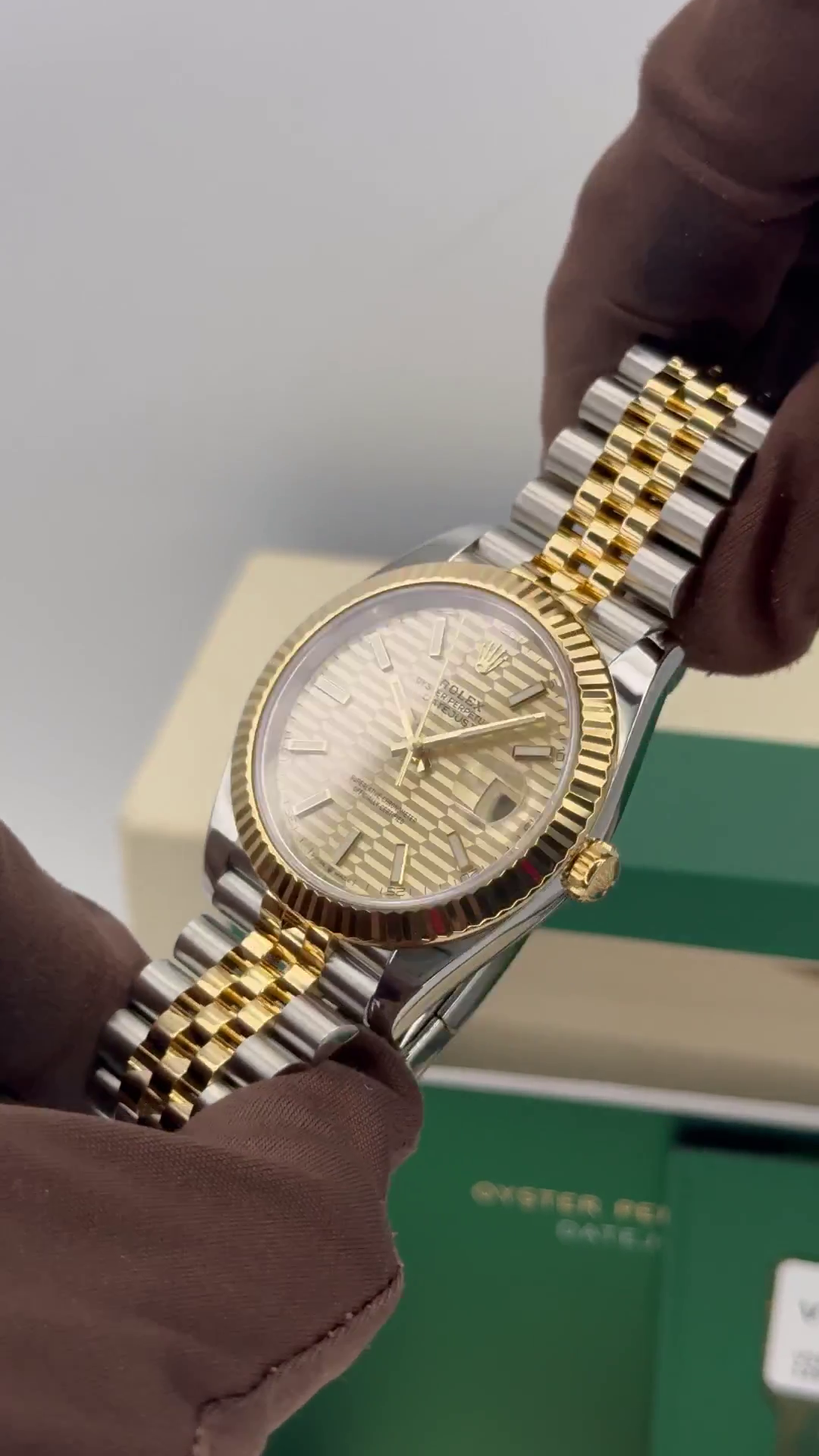 [Super Clone]RLX  Datejust 41mm Swiss Replica Watch | Two Tone Jubilee Bracele Champagne Fluted Dial Ref 126333