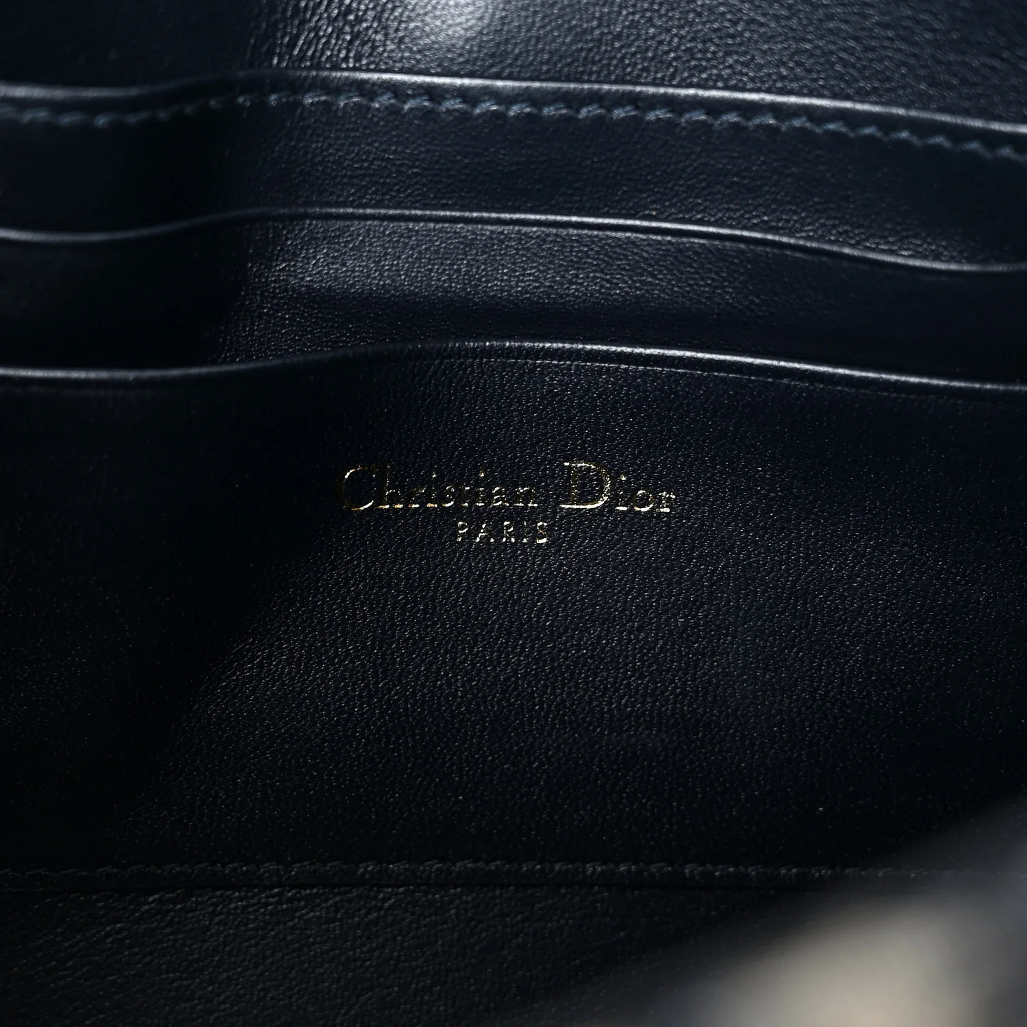Oblique 30 Montaigne Avenue Pouch With Flap Blue