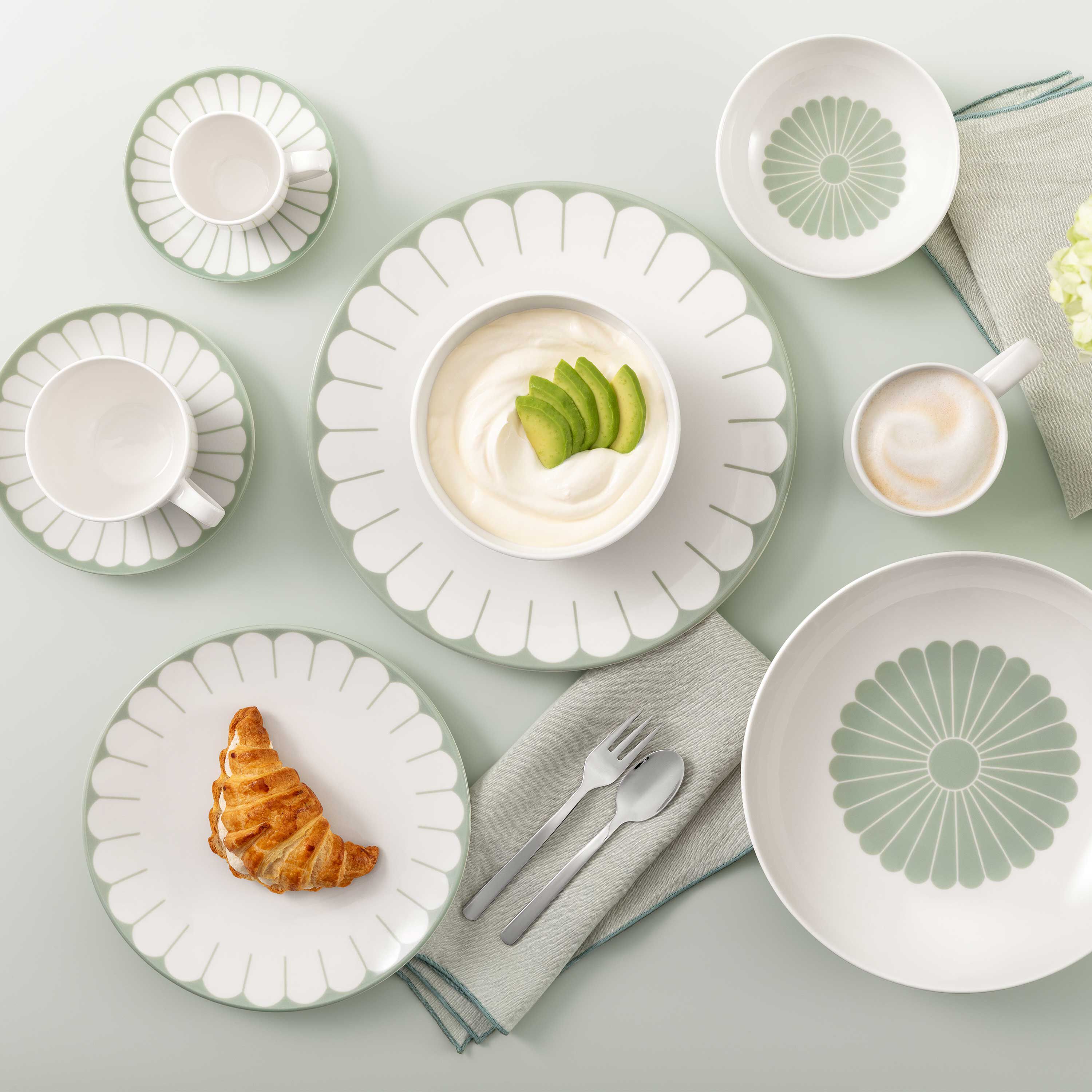 Fleur Coffee cup saucer - Green, 5.9'', Premium Porcelain