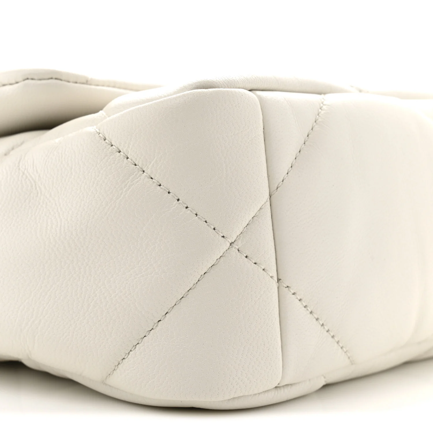 Goatskin Quilted Medium Chanel 19 Flap White