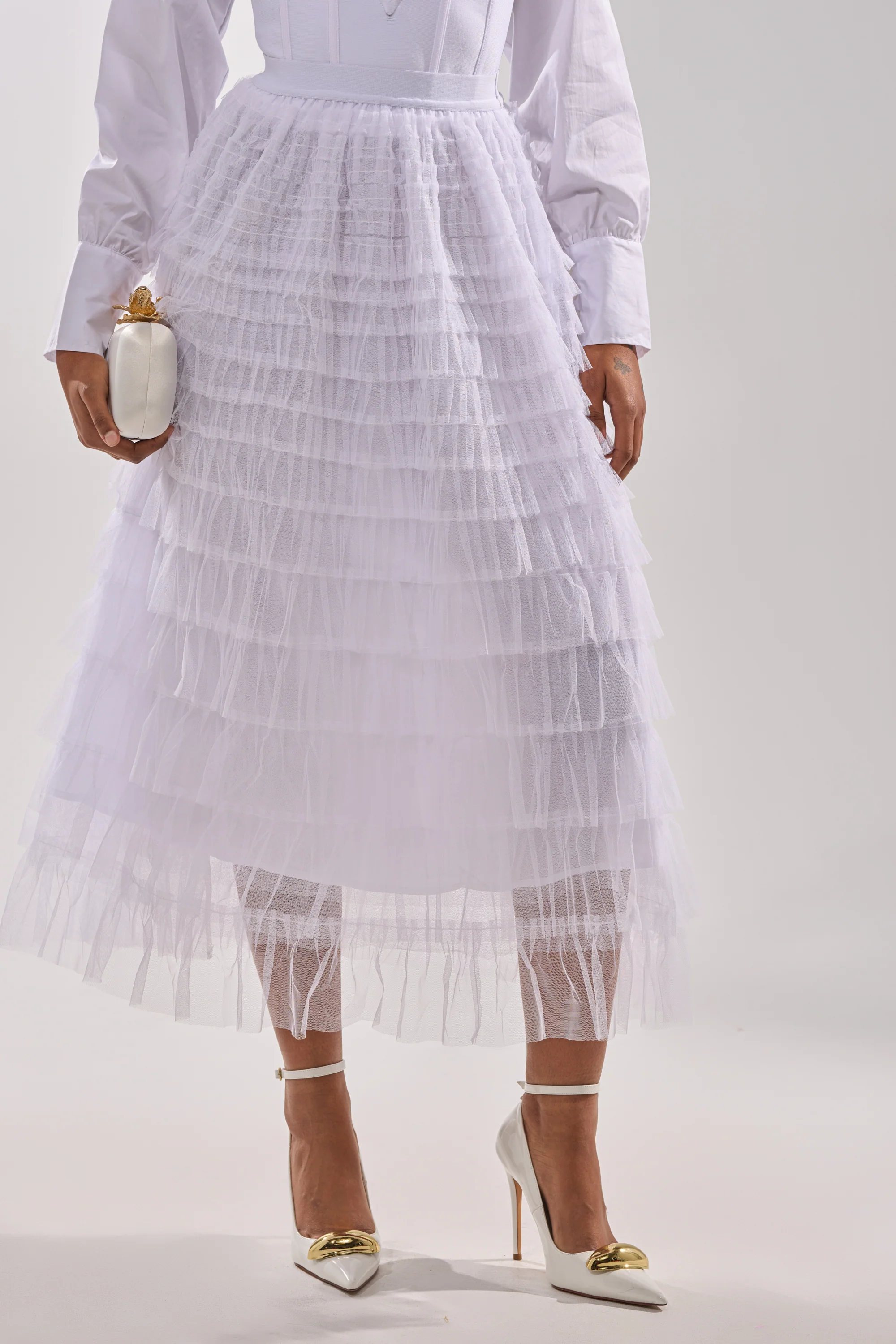 STARS ALIGNED MESH RUFFLE MAXI SKIRT IN WHITE - Akira Store