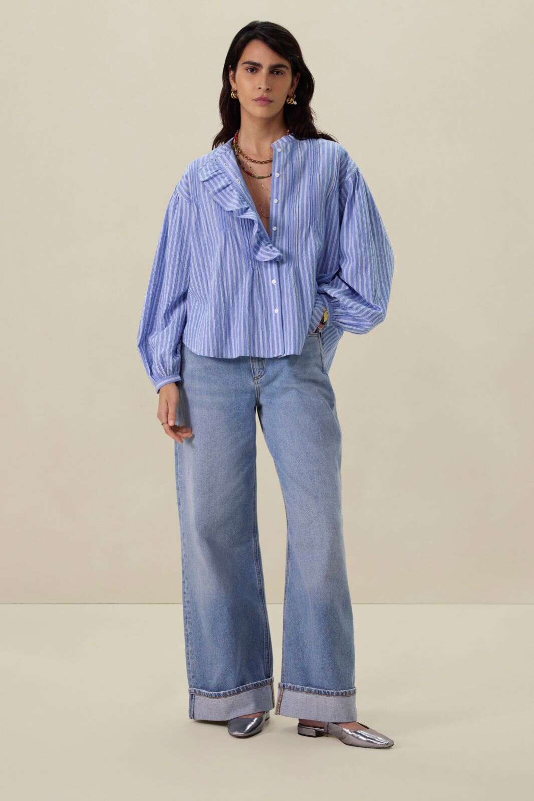 Blauw gestreepte blouse met ruffles