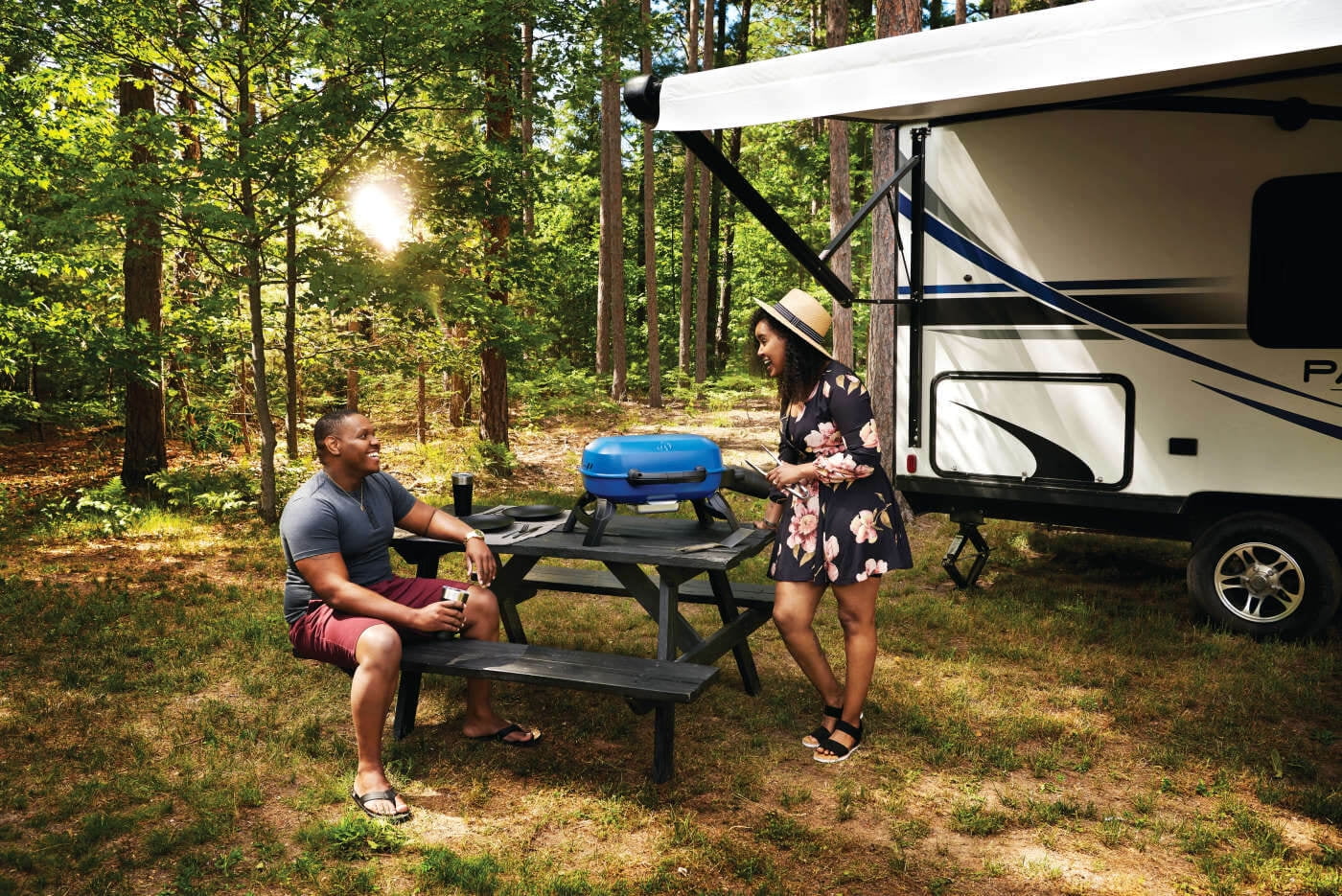 TravelQ 240 1-Burner Portable Propane Gas Grill in Blue(Blue) - Image 7
