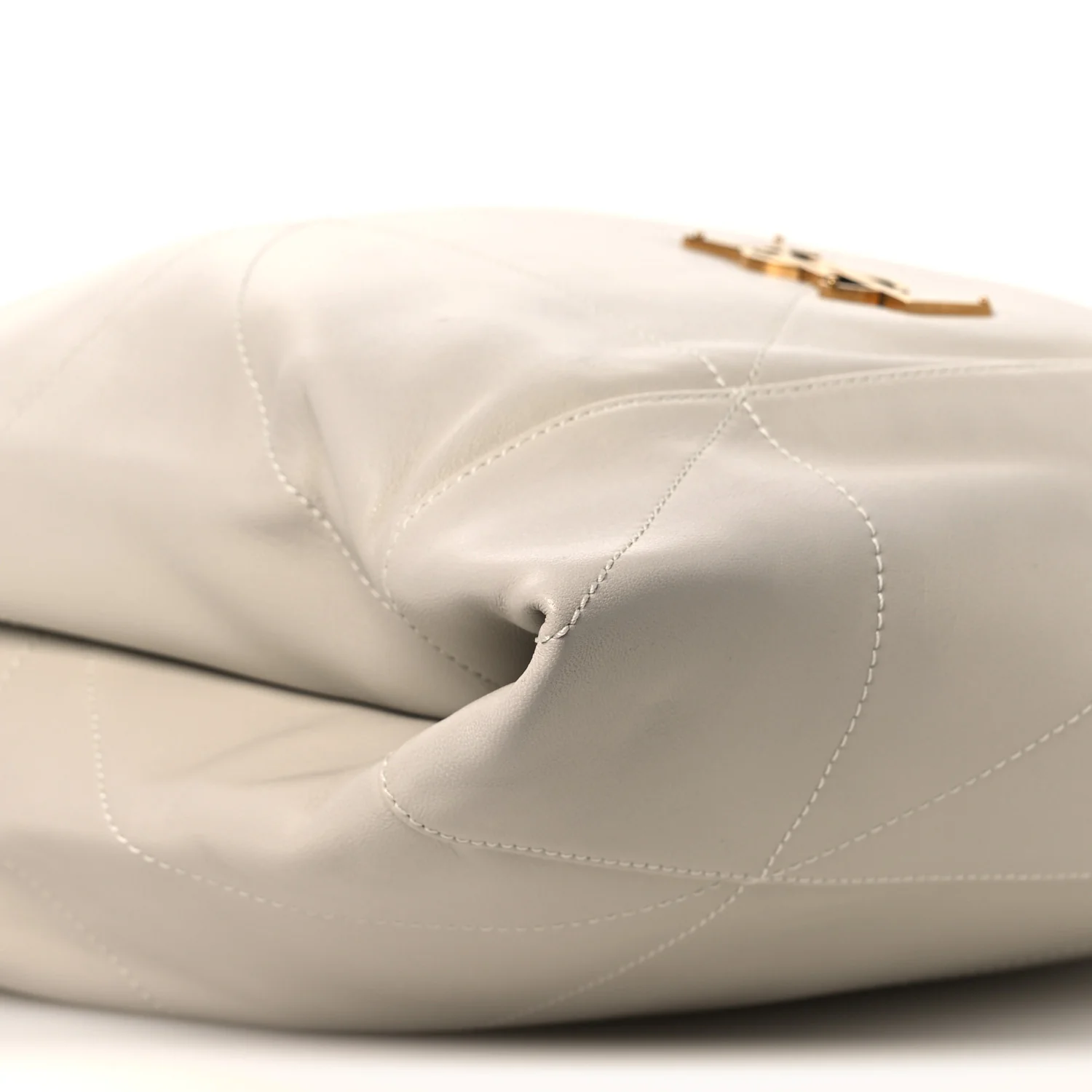 Lambskin Matelasse Monogram Medium Jamie 4.3 Pochon Blanc Vintage