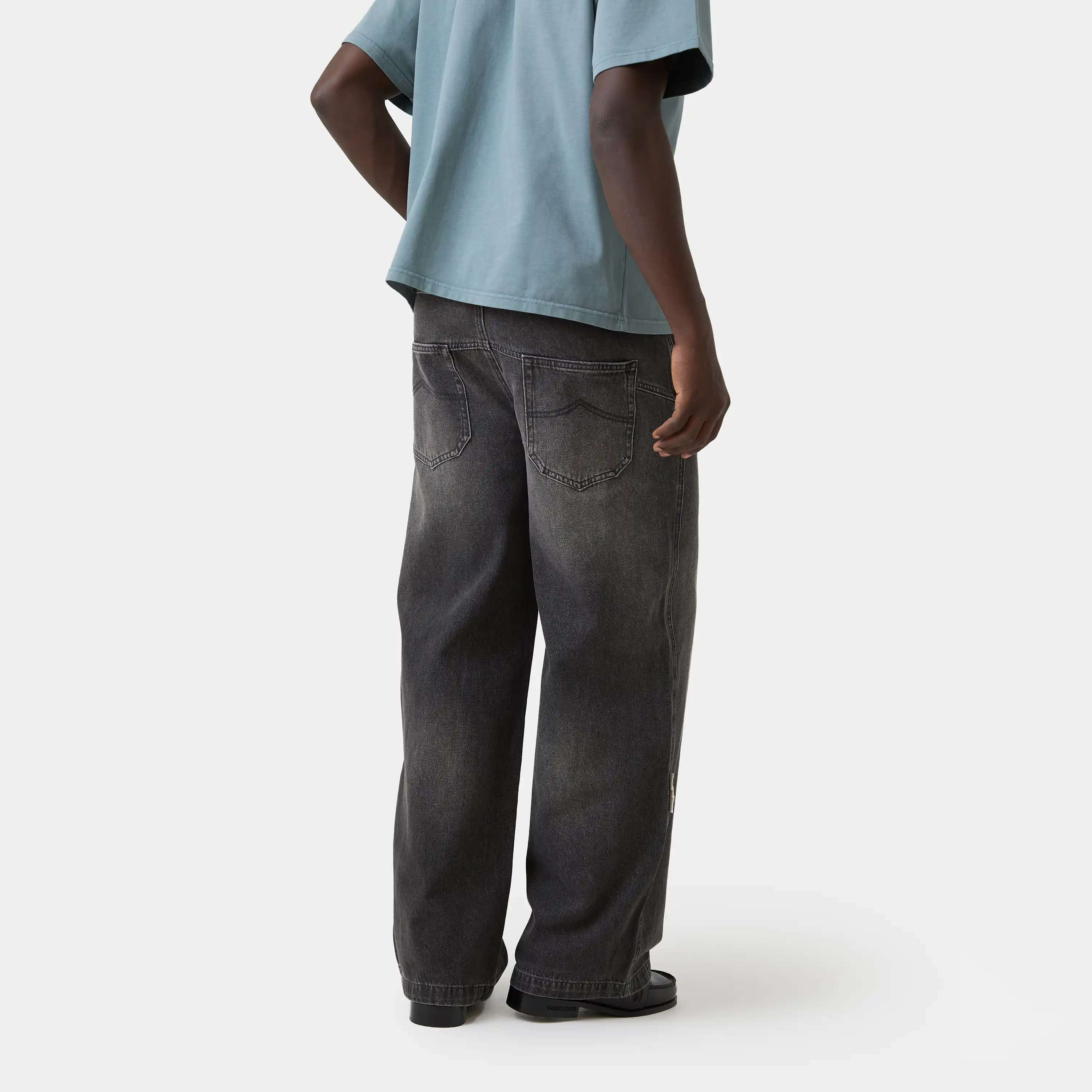 Rough Shadow Denim Pants