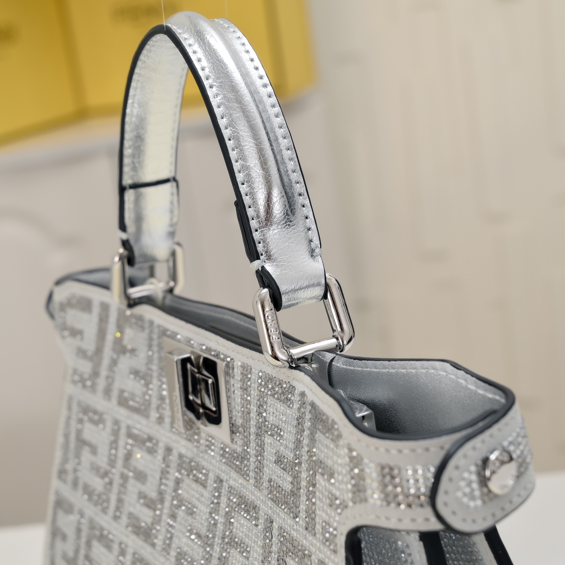 Fen Peekaboo ISeeU Petite diamond tote bag
