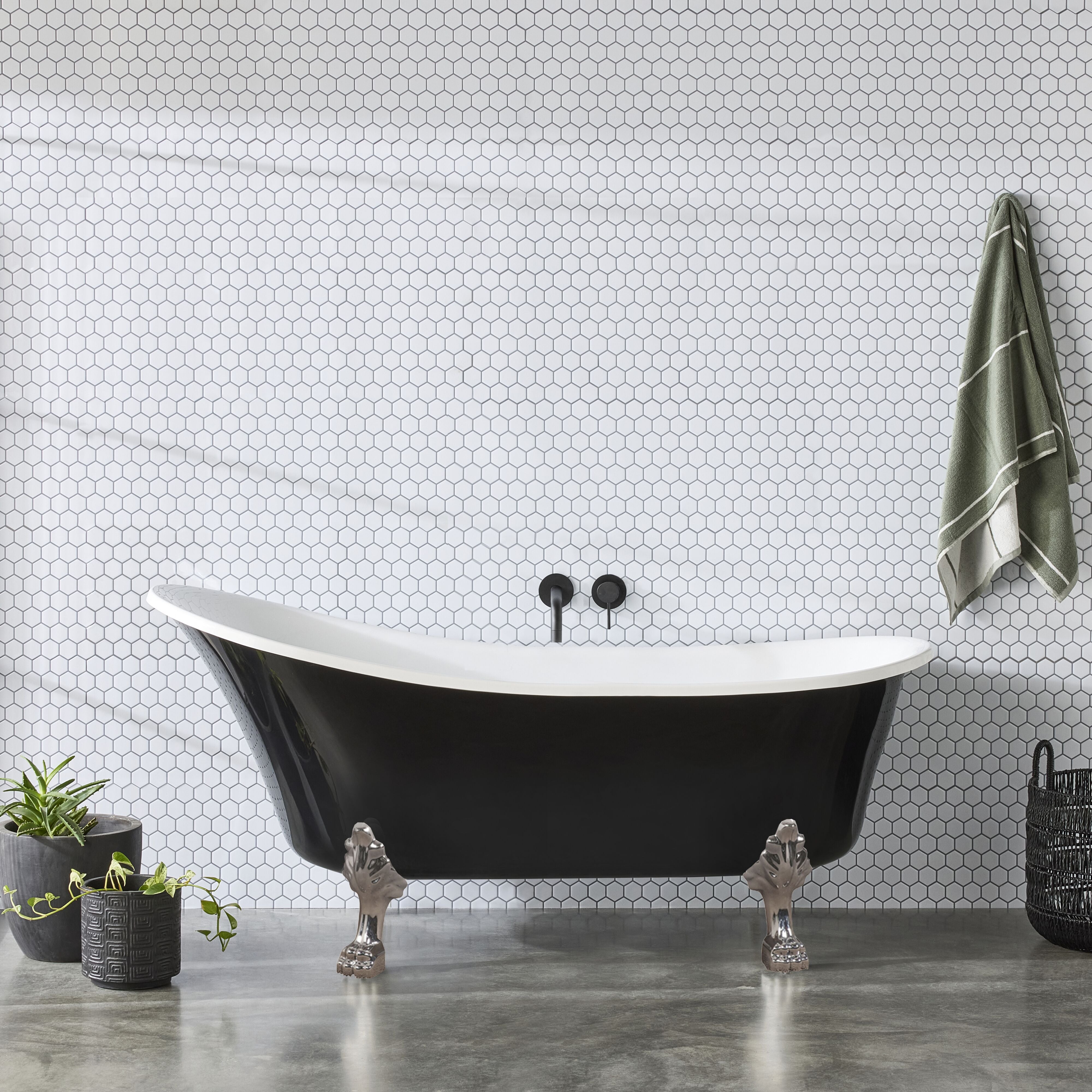 Alto Black Bath 1700mm with Chrome Feet Package
