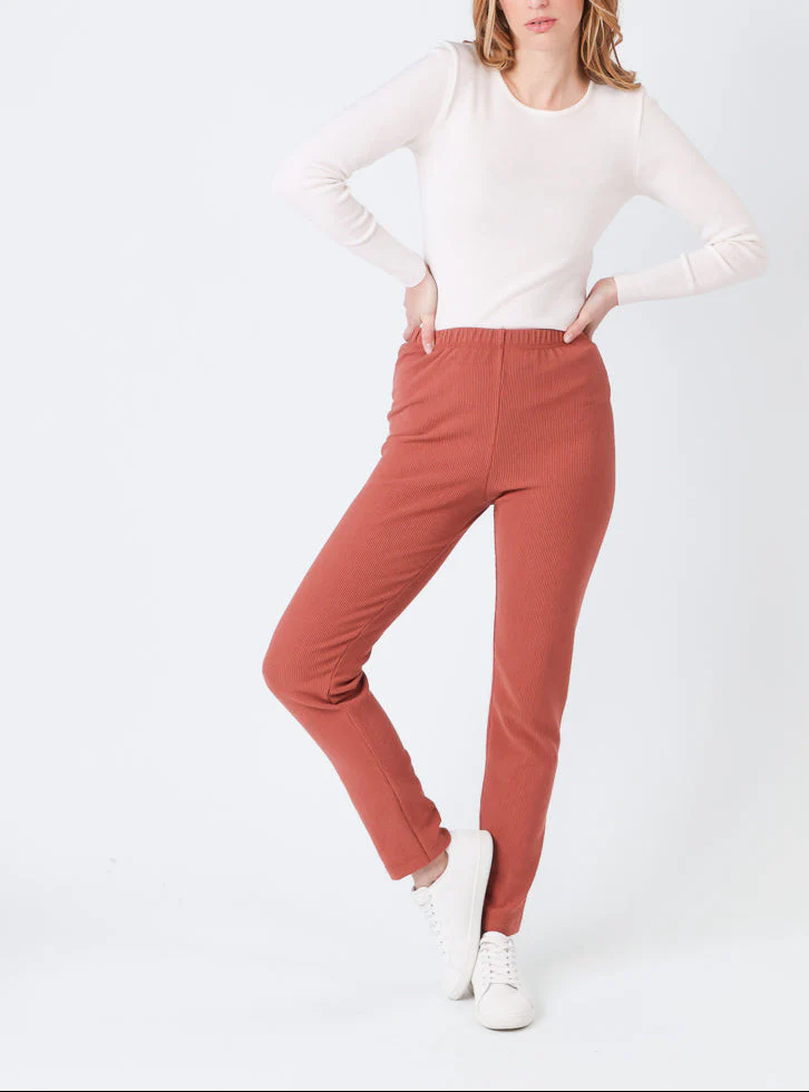 Pantalon femme en maille côtelée orange