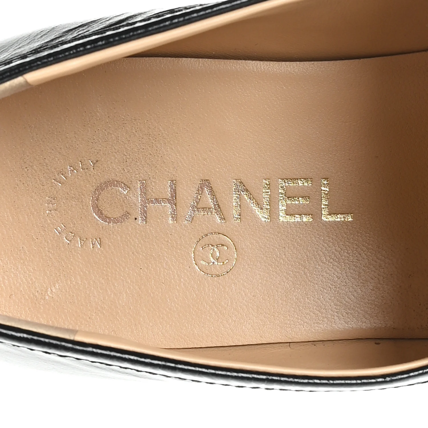Shiny Crumpled Calfskin CC Mocassin Loafers 38.5 Black