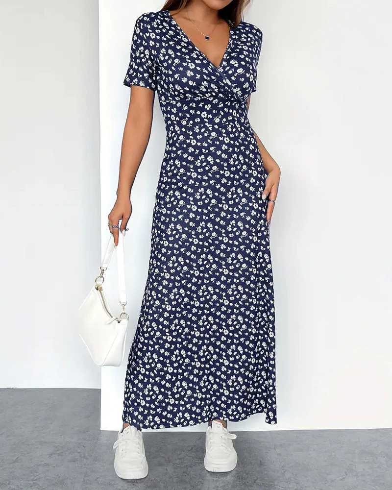 Robe moulante imprimée élégante