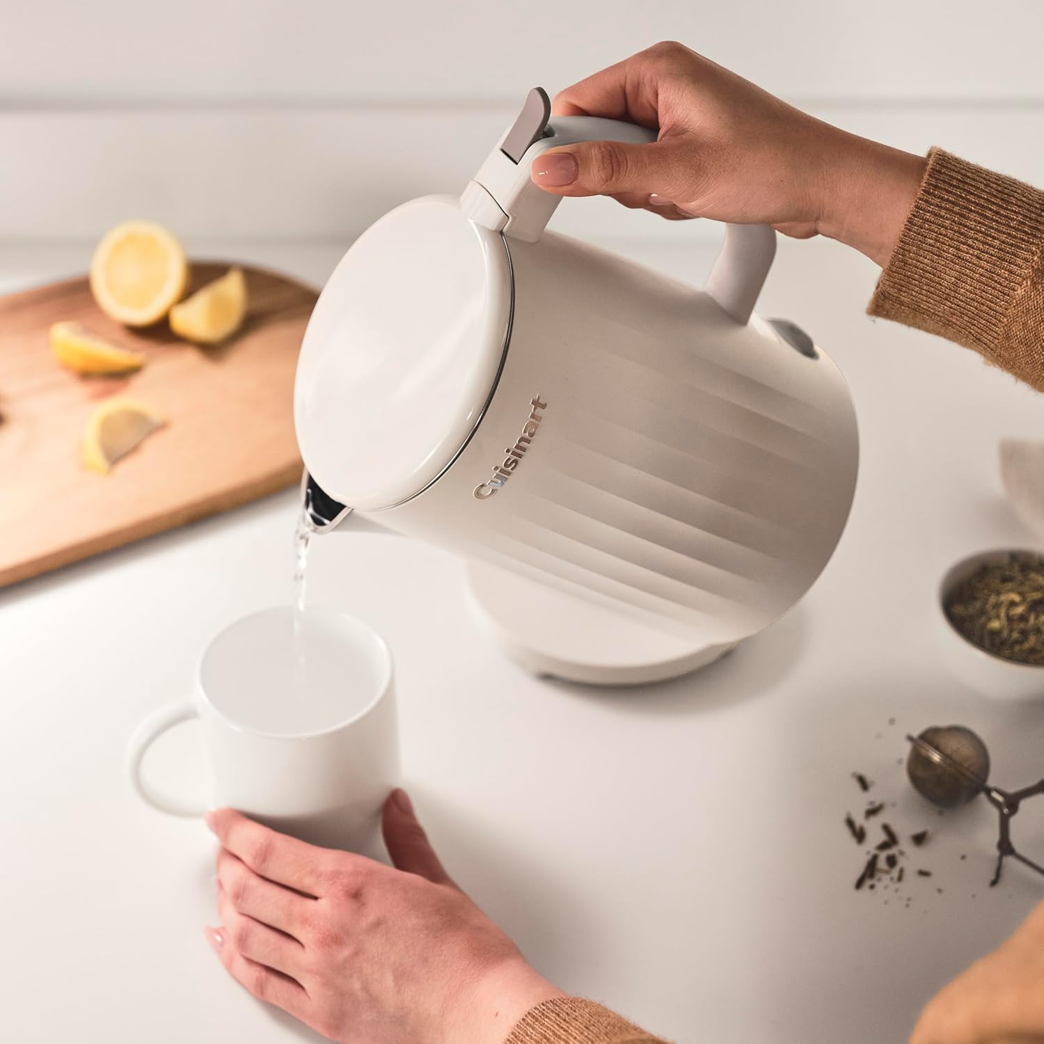 Cuisinart Electric Kettle, Stainless Steel Interior, One-Touch, 1 Liter