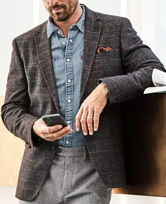 Blazer gris basique à revers cranté et deux boutons