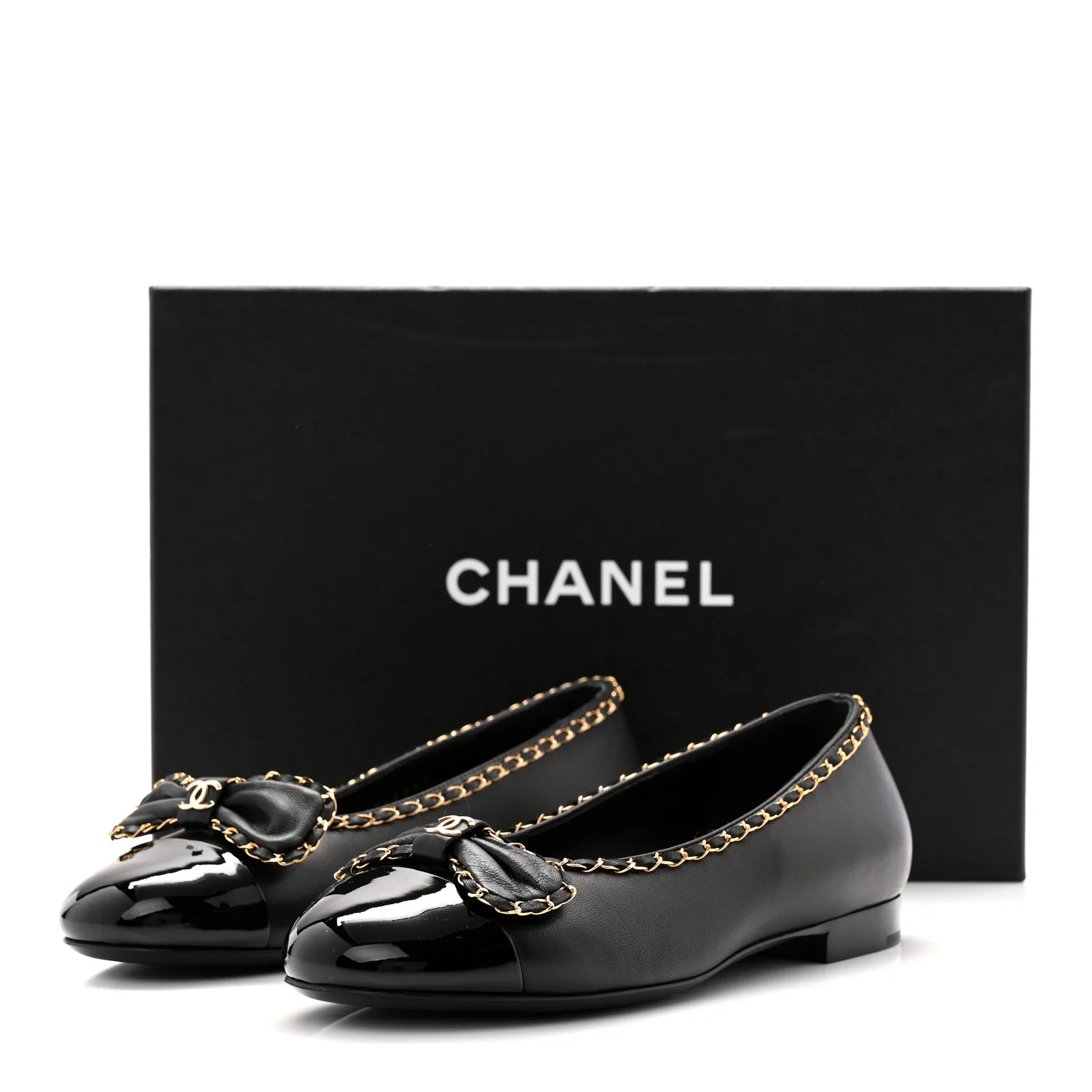Lambskin Patent Cap Toe Chain Around Ballerina Flats 36 Black