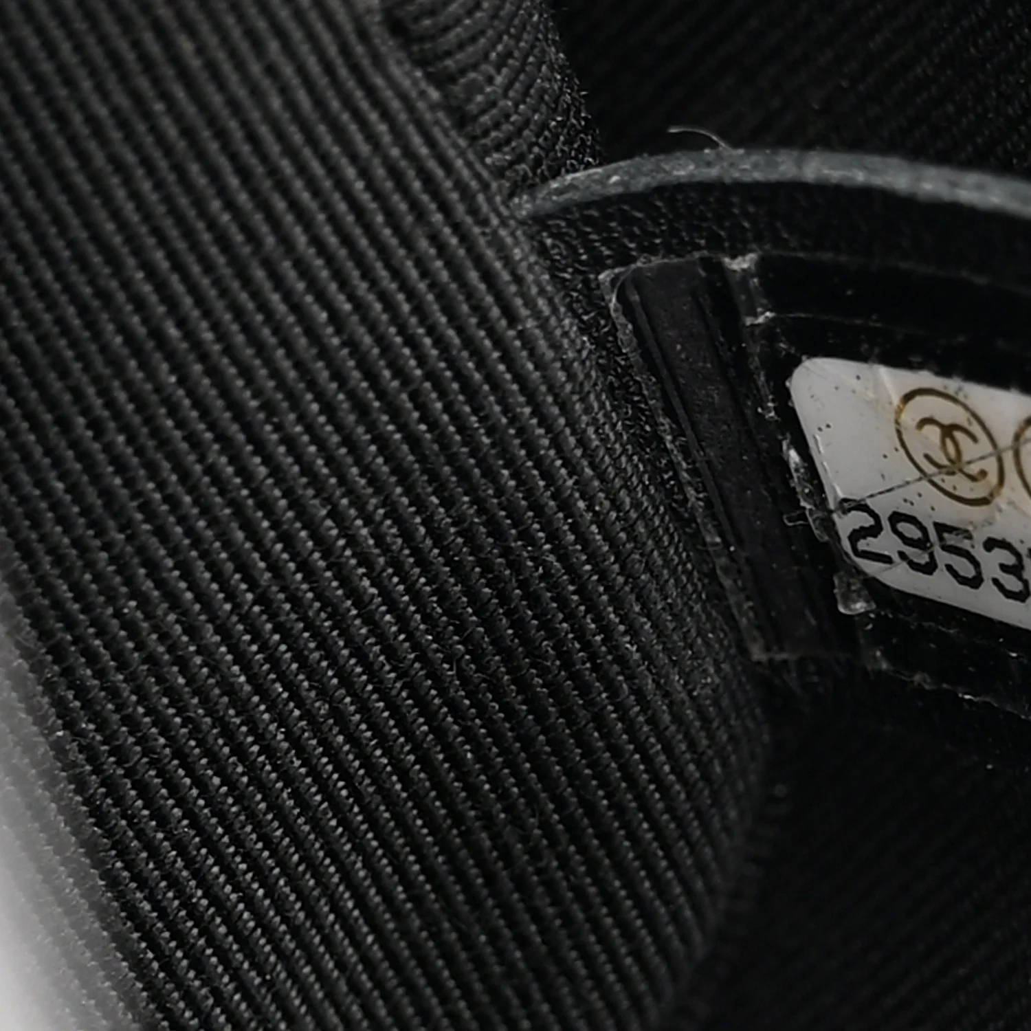 Caviar Quilted New Medium Boy Flap Black