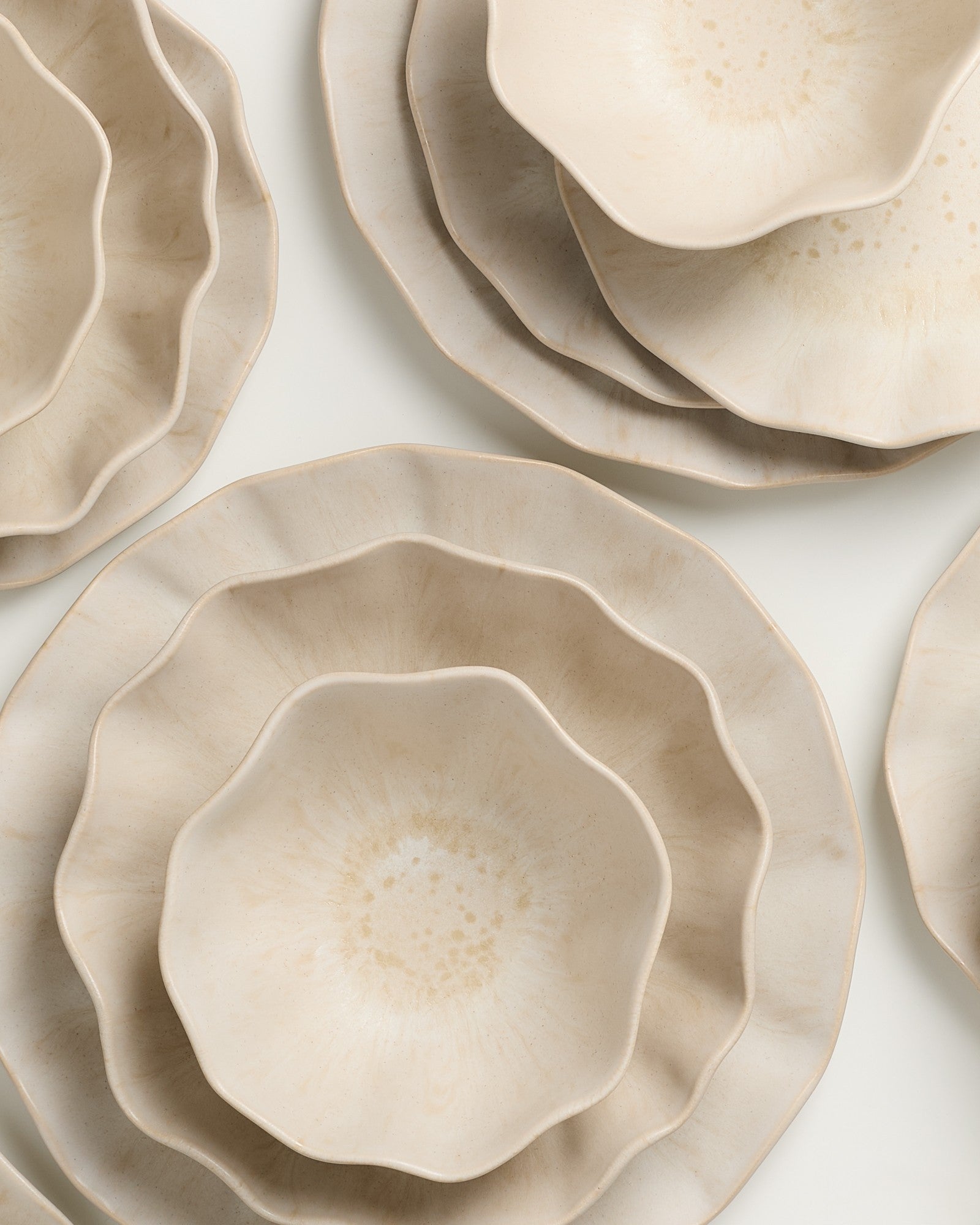 SINTRA - TABLEWARE SET SHELL SAND 16 PIECES