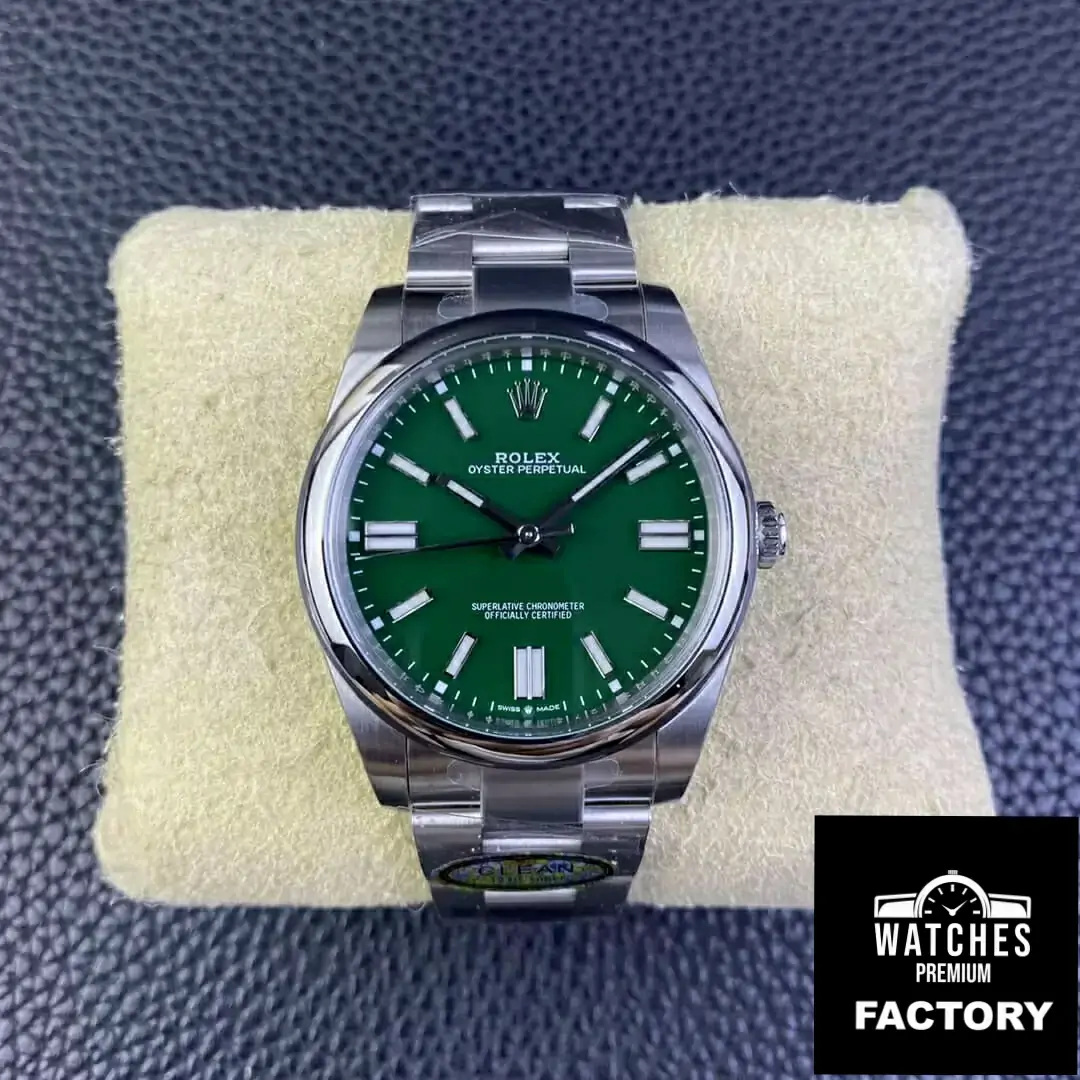 Rolex Oyster Perpetual M124300-0005 41MM Clean Factory Stainless Steel Green Dial