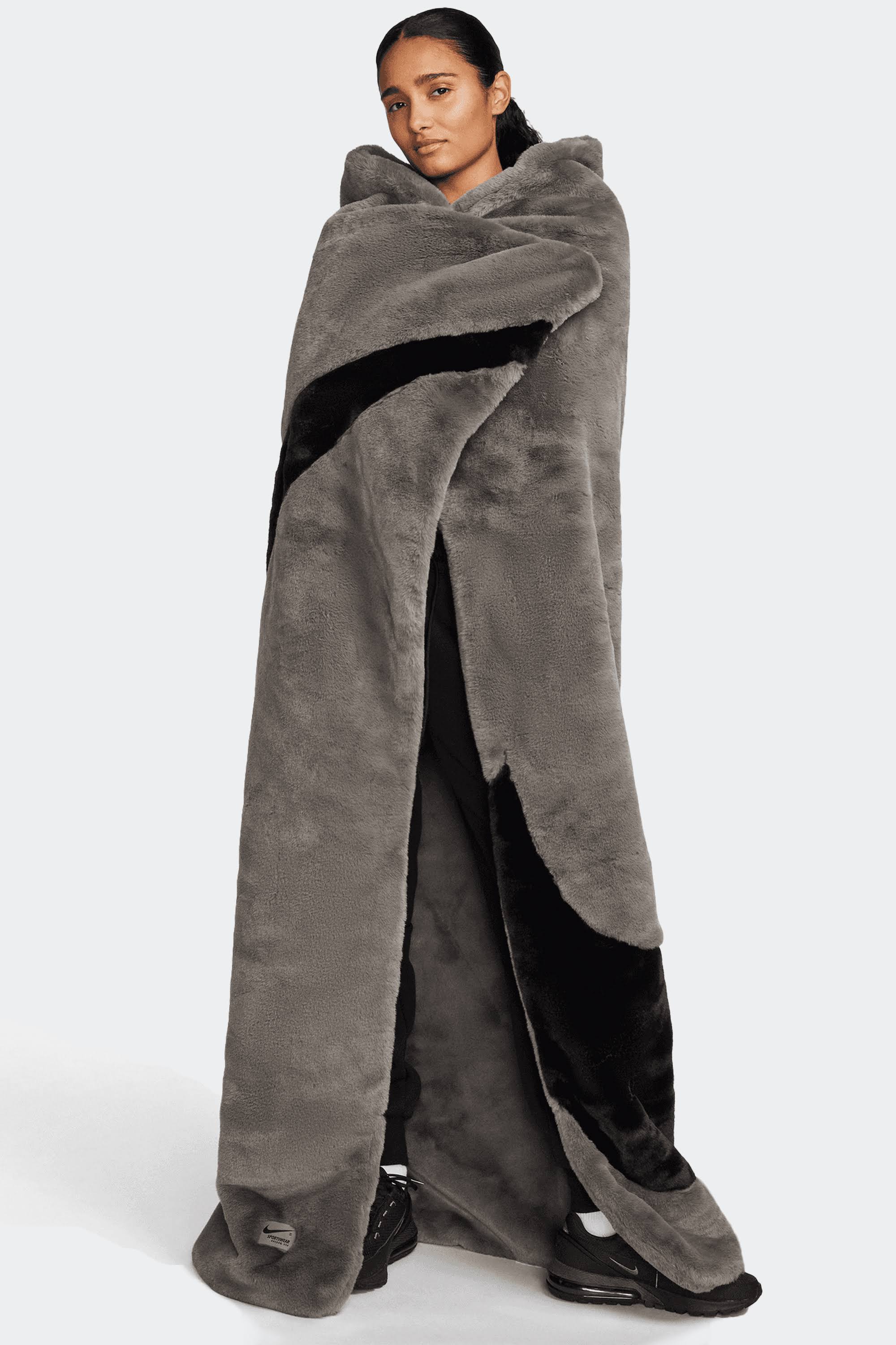 Nike Sportswear Faux Fur Blanket