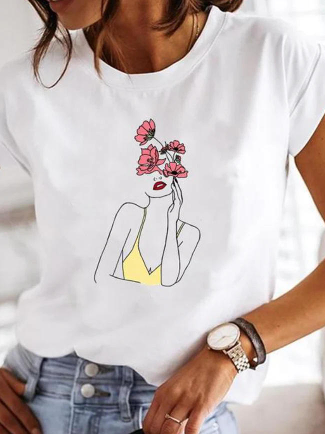 Océane Dubois | T-shirt stylé aux motifs d'été extravagants