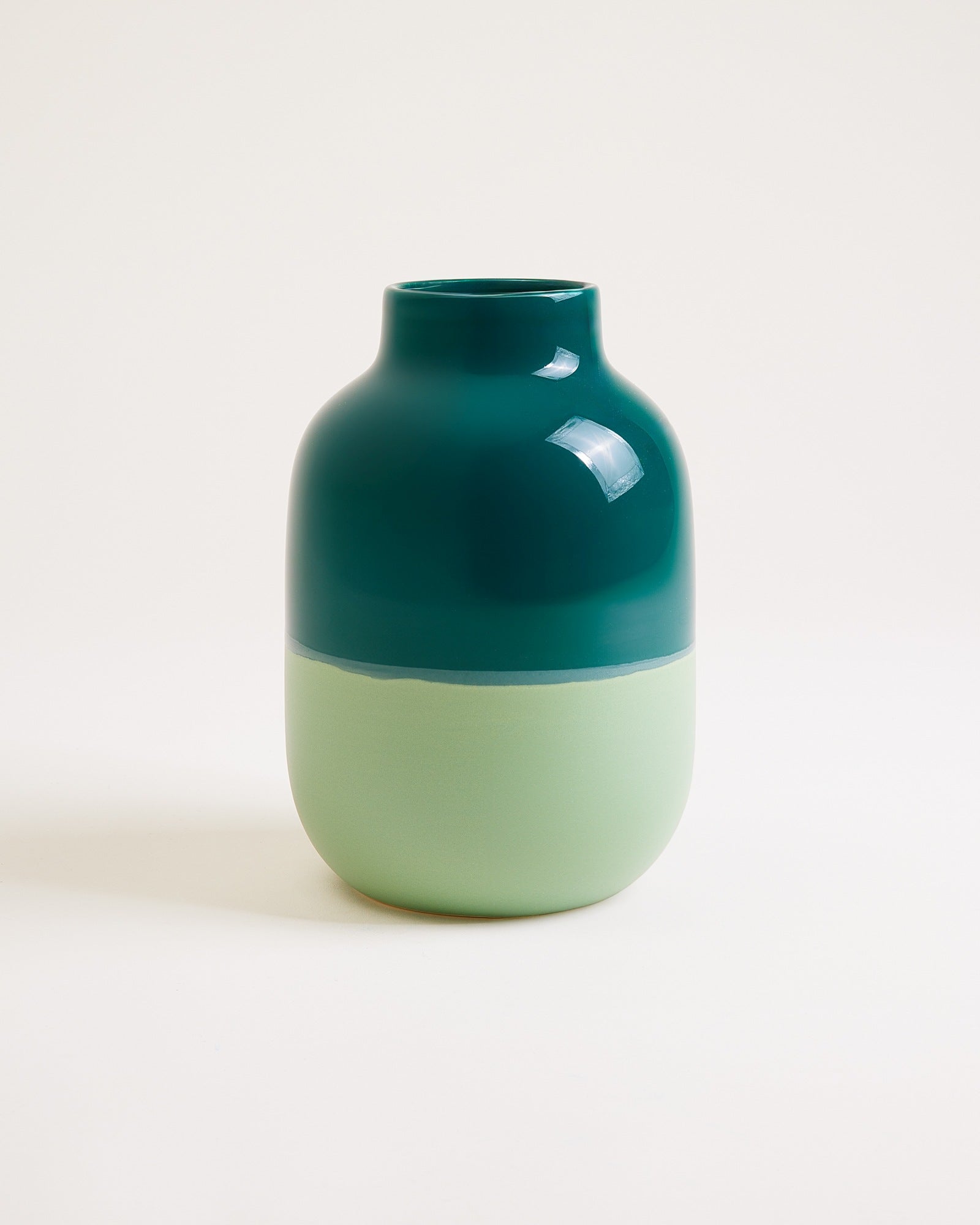 NUNO VASE M DARKGREEN SAGE