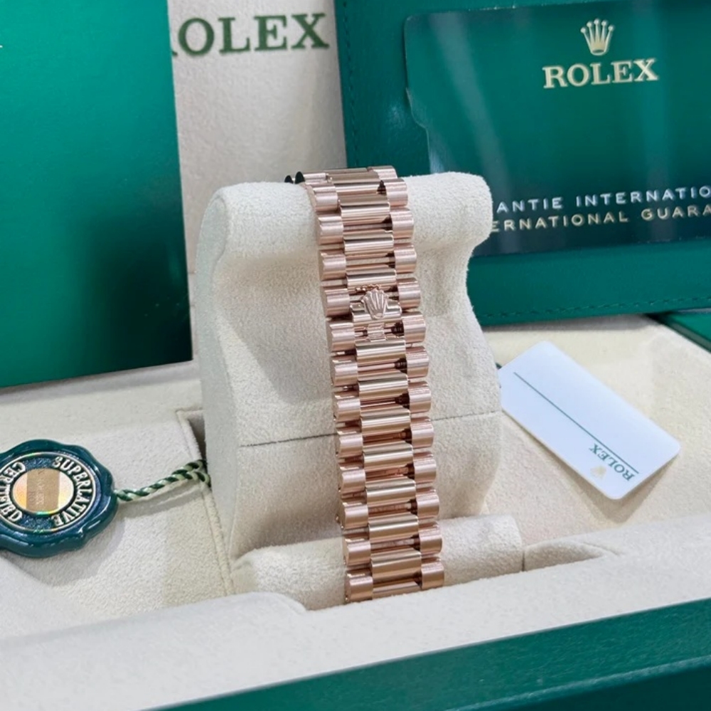 [Super Clone]RLX  Day-Date 40mm Slate Ombré Dial and Diamond Bezel 228345rbr-0025【Super Clone】