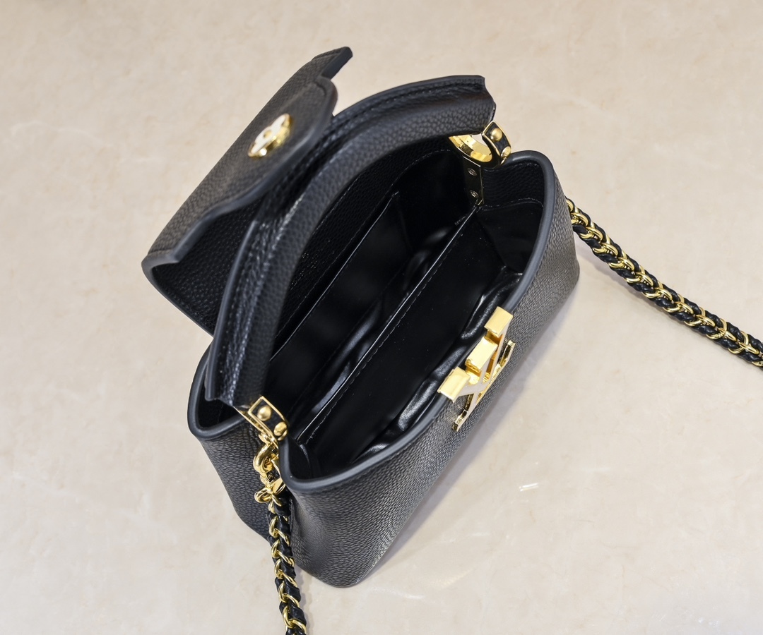 Louis new arrival M22122 Capushell Taurillon leather