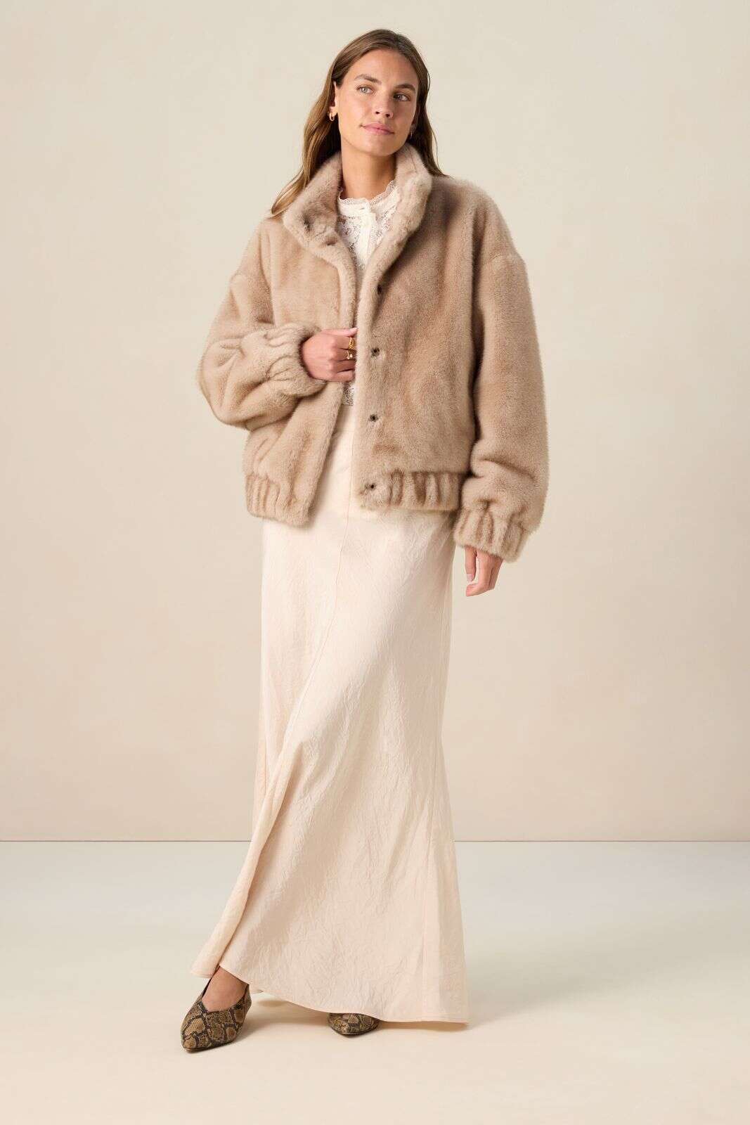 Lichtbruine faux fur jas