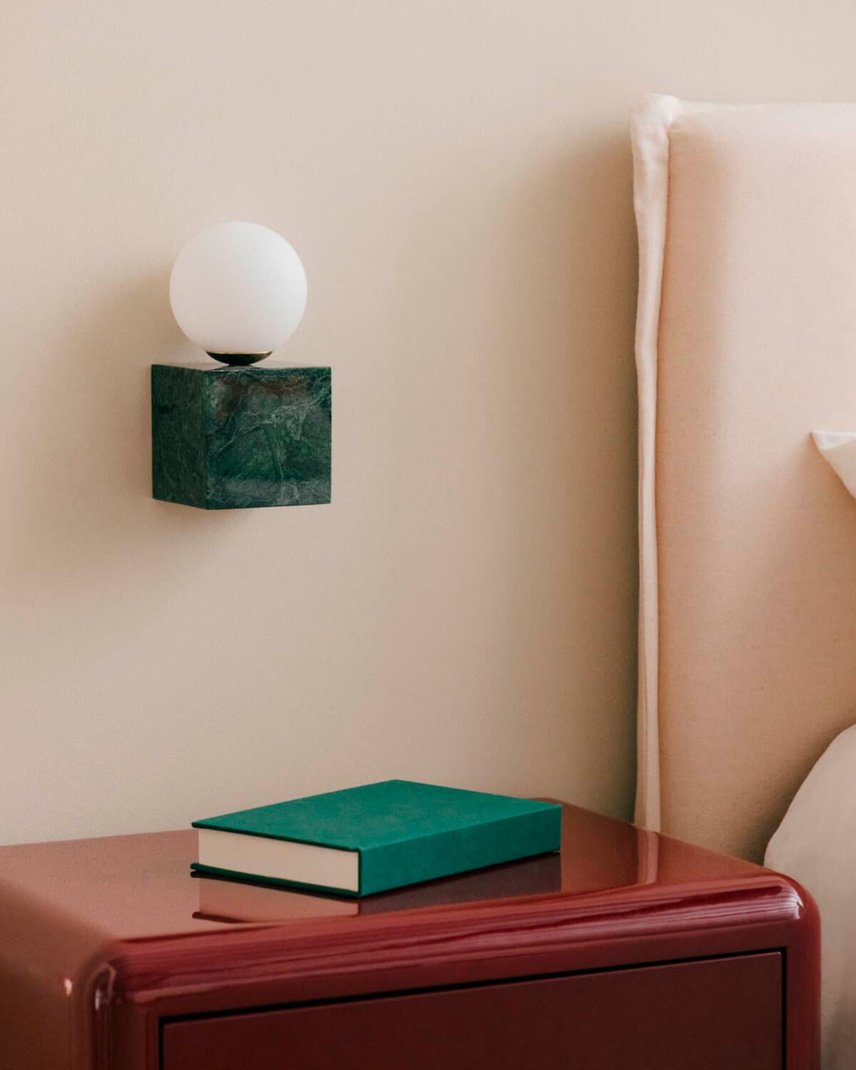 Lunas - Aplique de Pared Cubo de Mármol Lunas