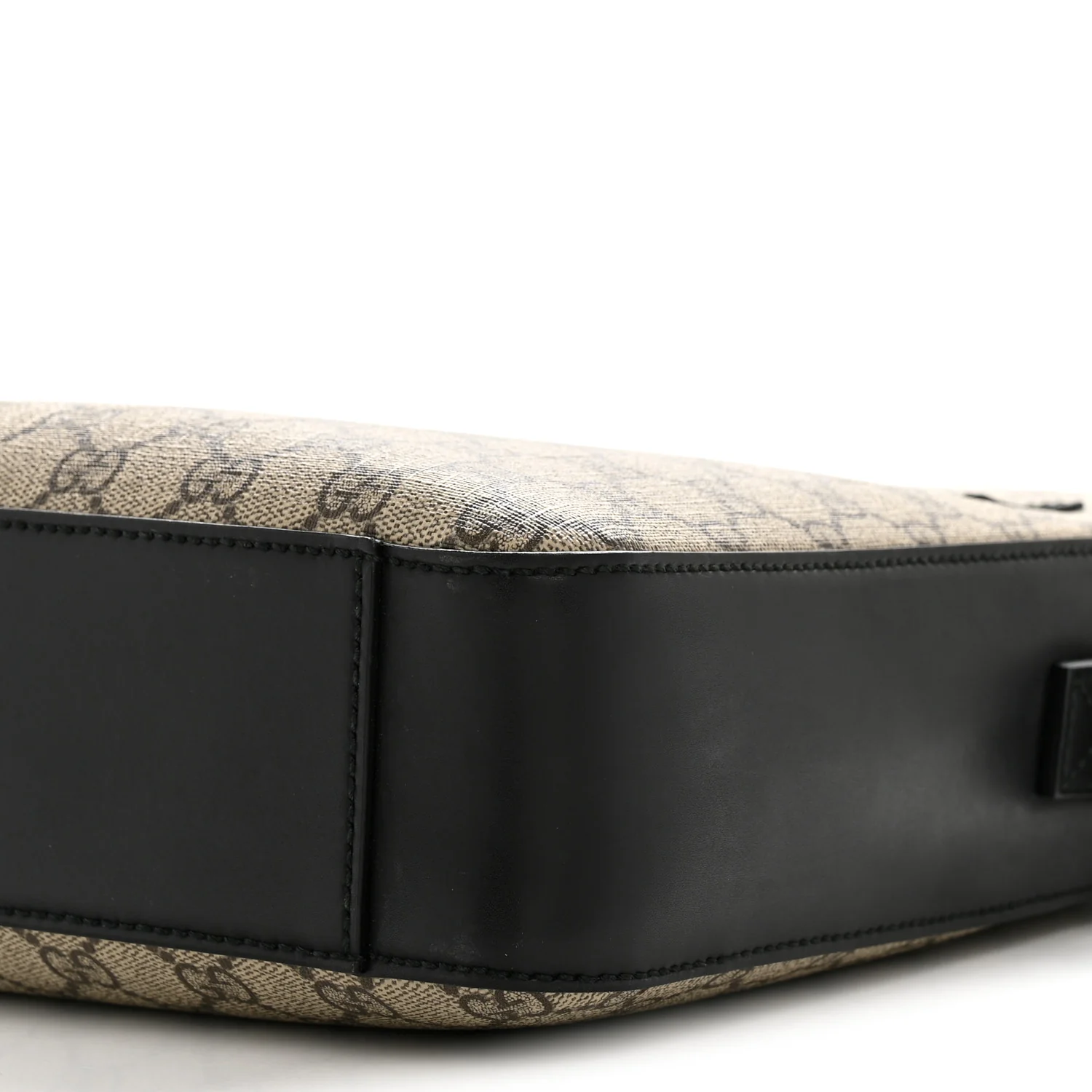 GG Supreme Monogram Flat Messenger Bag Beige Black New Acero
