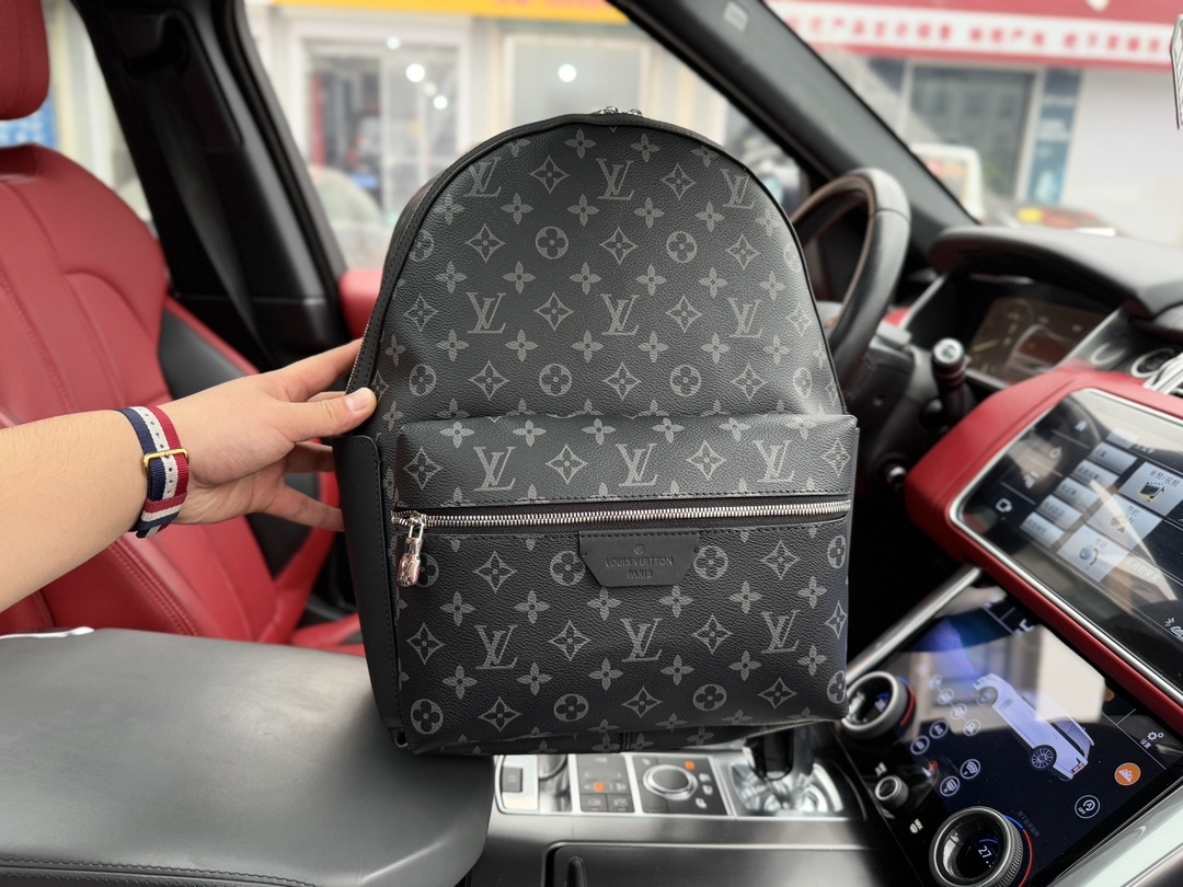 Louis new arrival Discovery men backpack bag size??31*41*17 cm