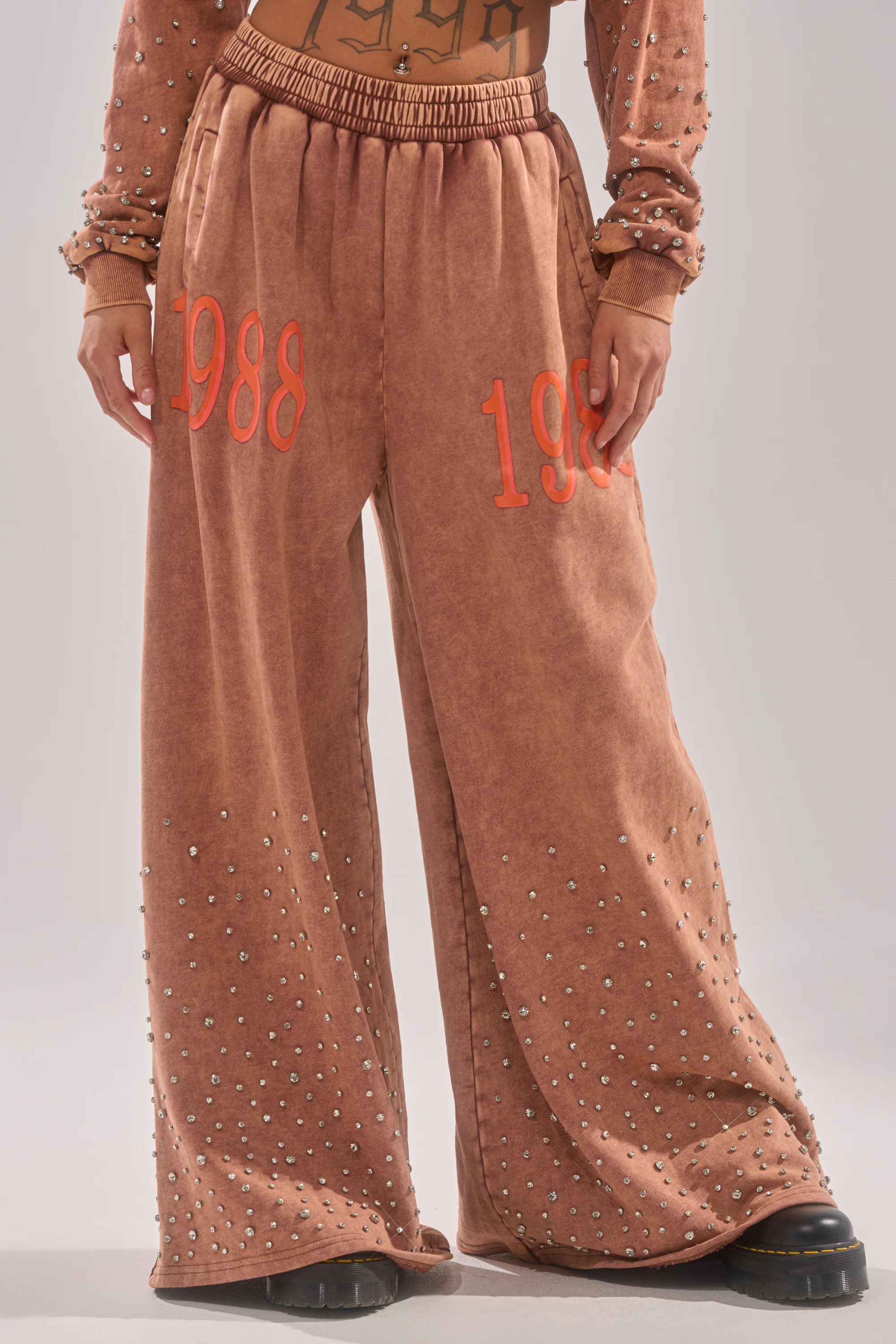 STUDIO LIVING WIDE LEG JOGGER - Akira Store
