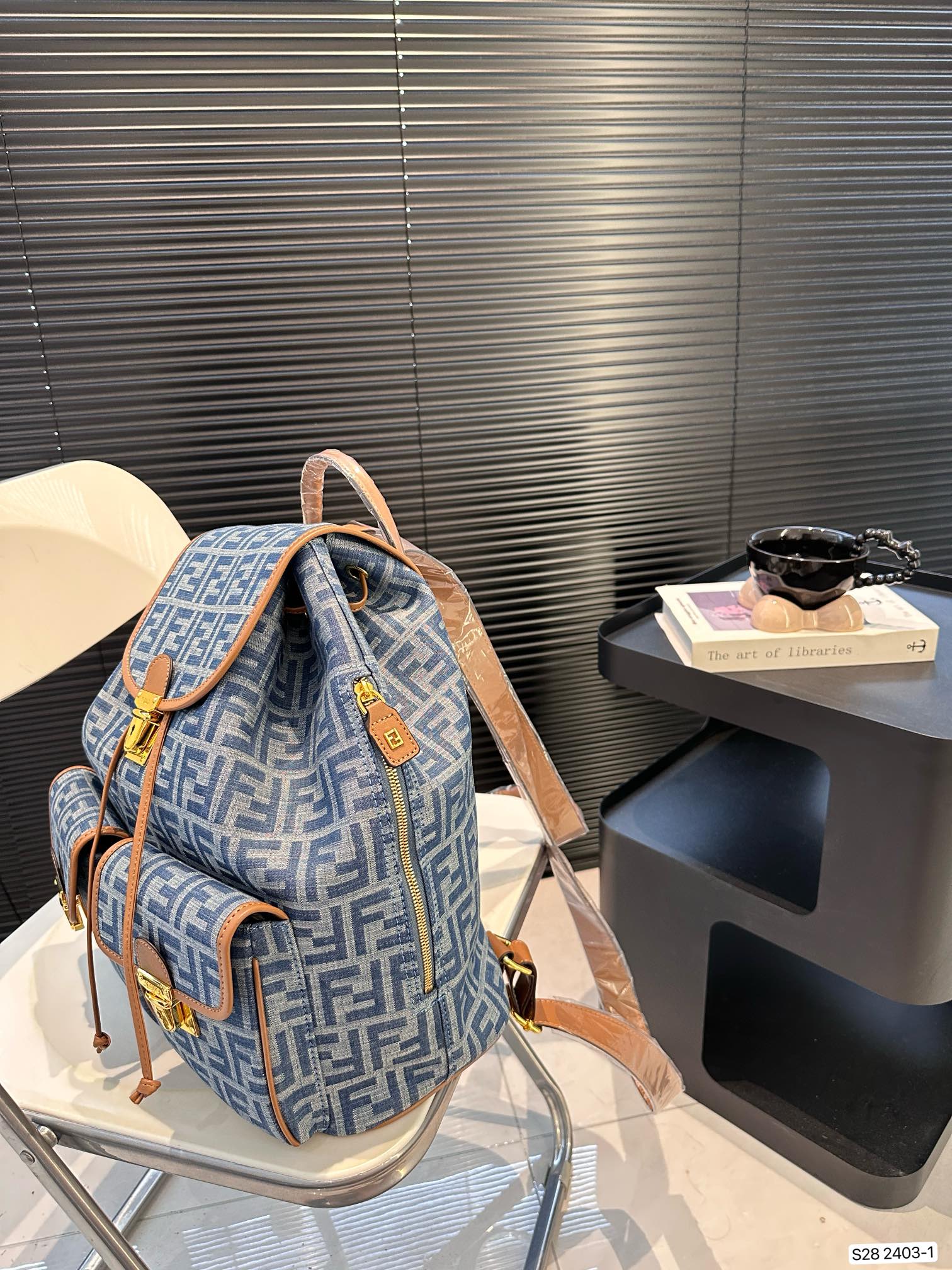 Fen new arrival backpack bag size?? 32 * 36  cm