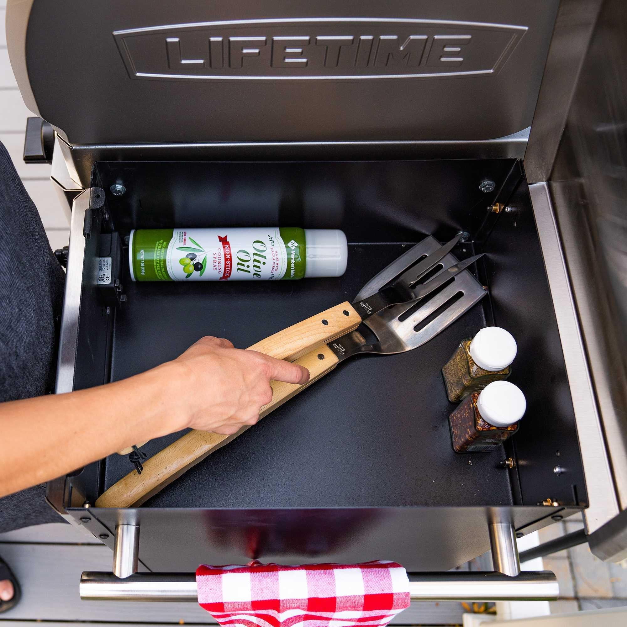 Lifetime Gas Grill and Wood Pellet Smoker Combo, WiFi and Bluetooth Control Technology Image 6