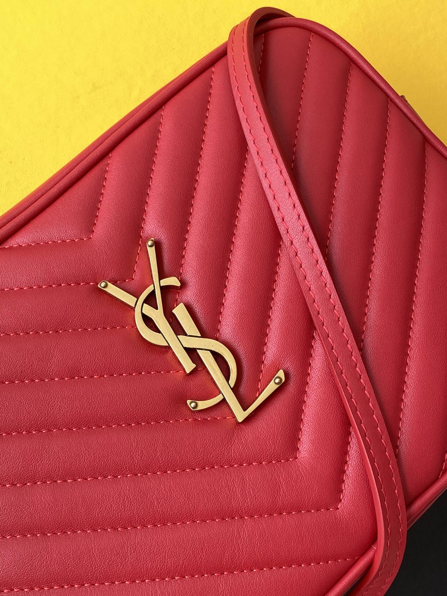 Y Lou Camera Bag In Quilted Leather