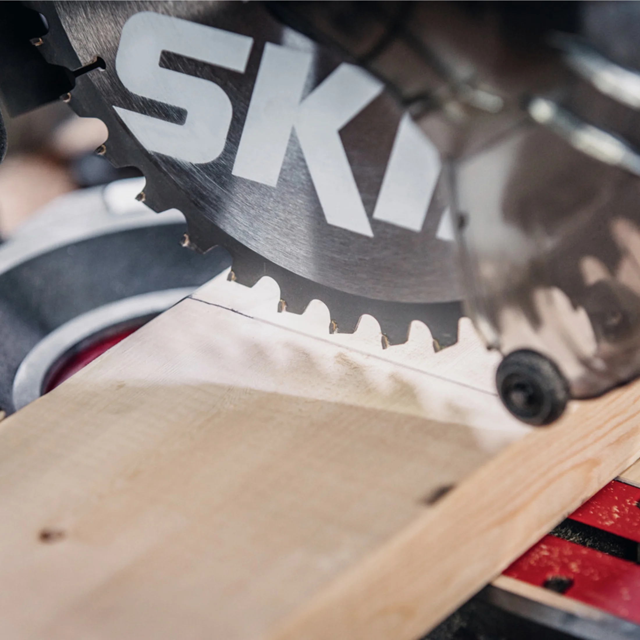 15 Amp 10'' Corded Electric Dual Bevel Sliding Miter Saw - Image 8