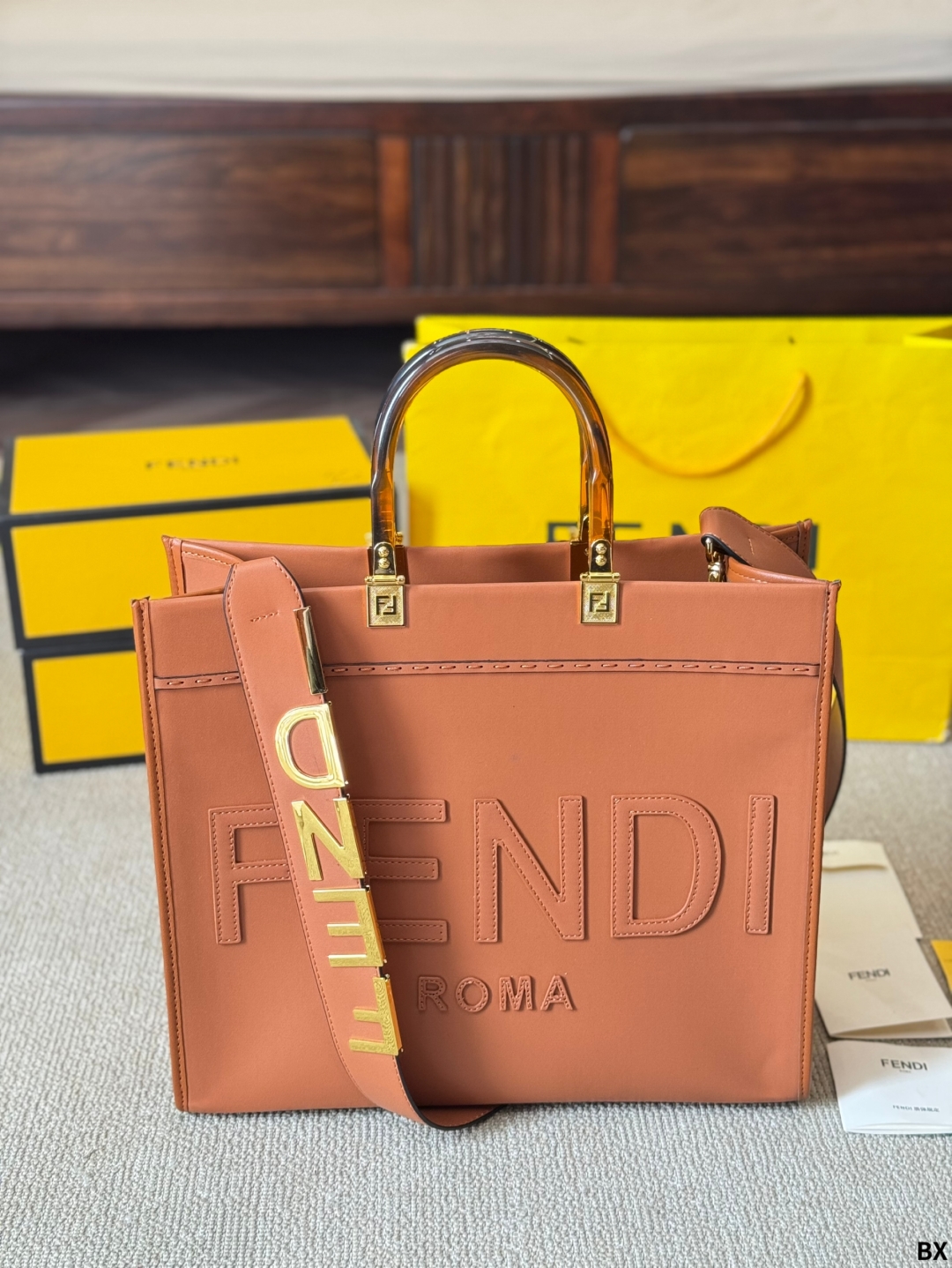 Fen new arrival peekabo tote bag size??35*30 cm