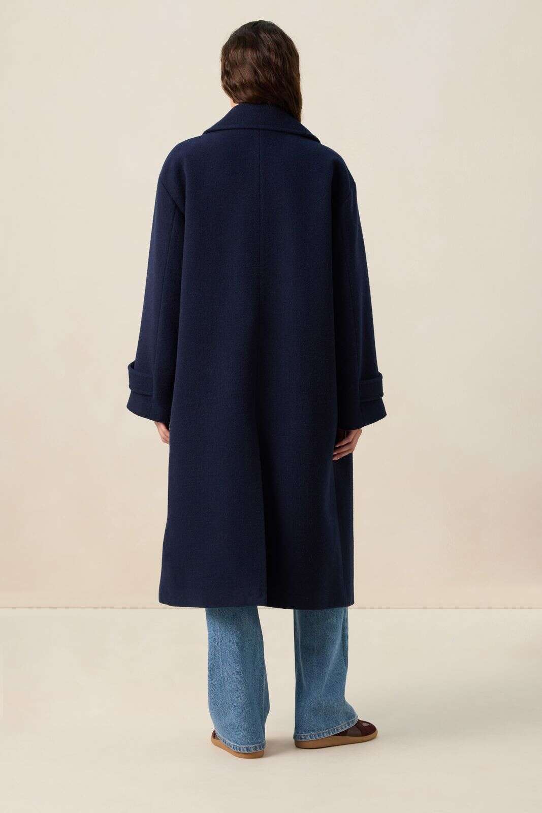 Donkerblauwe wollen jas