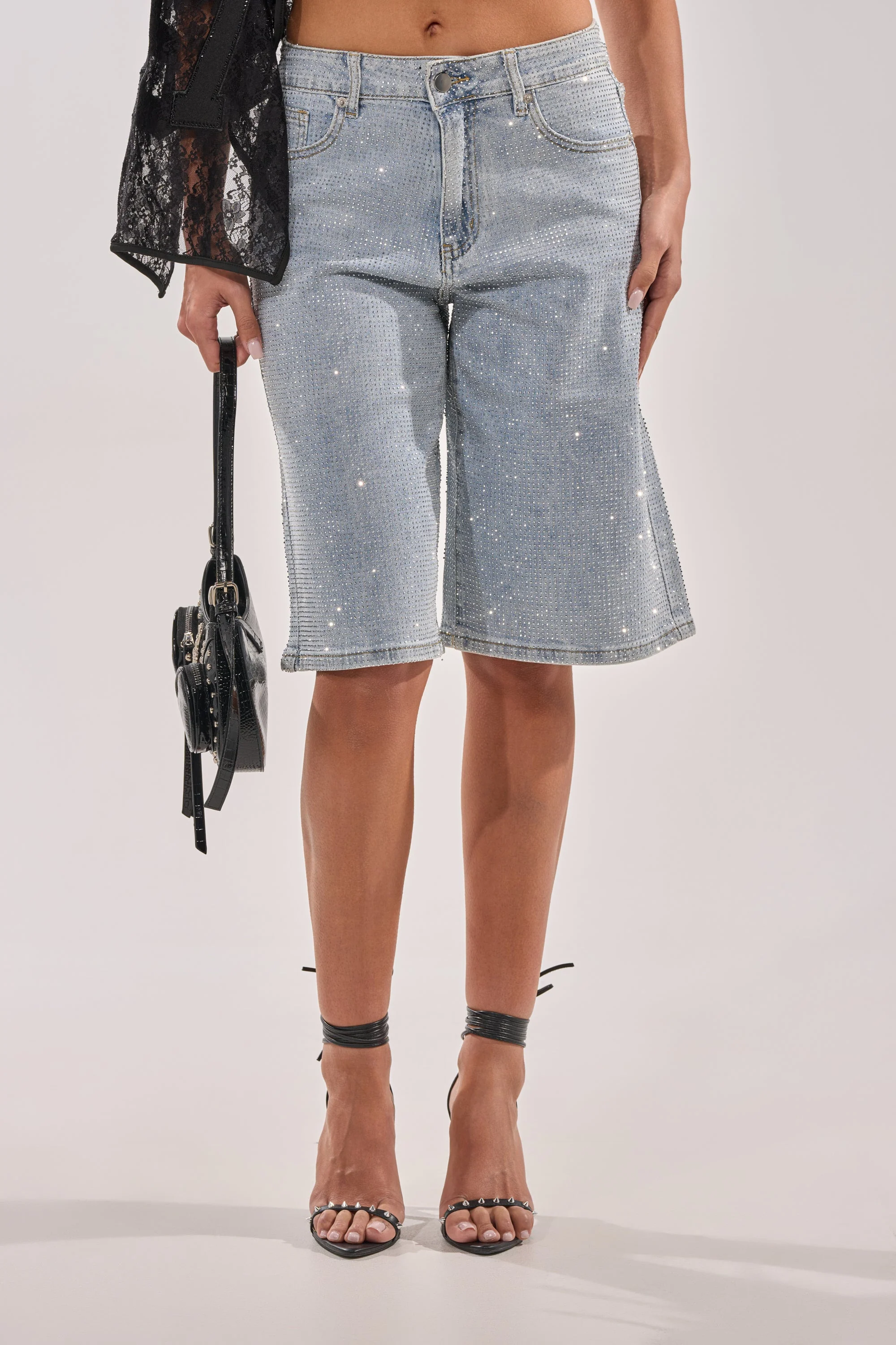 BLING BLING RHINESTONE BERMUDA SHORT IN LIGHT BLUE DENIM - Akira Store