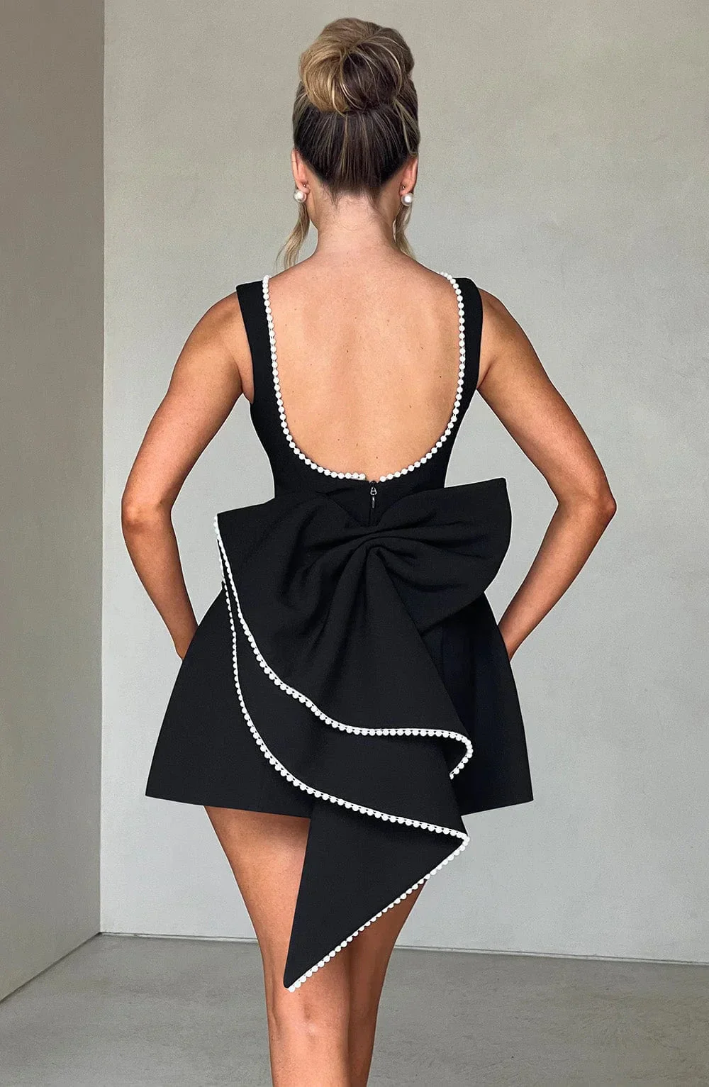 Robe de cocktail pour femme à dos noué