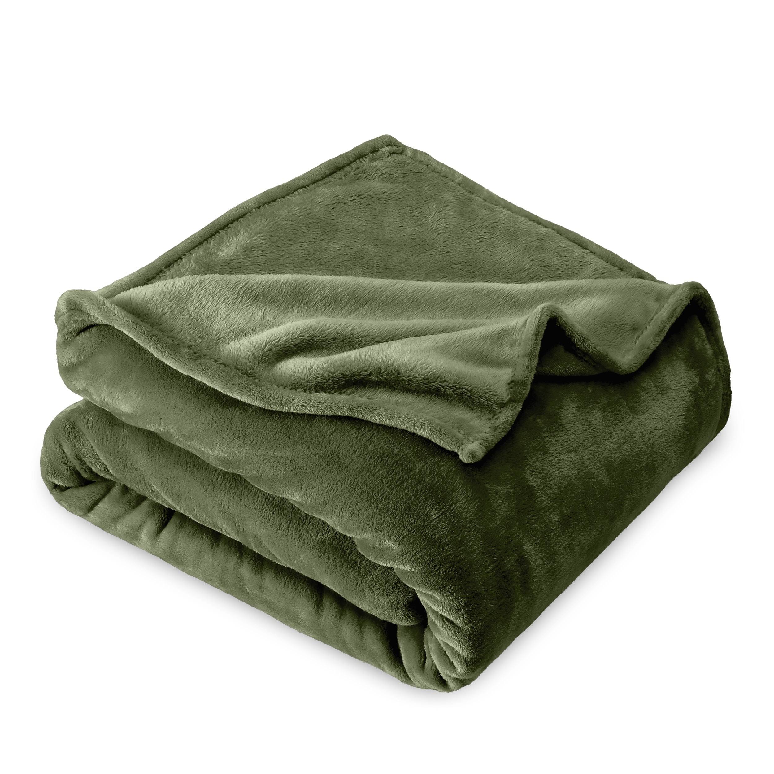 Cypress Microplush Full/Queen Fleece Blanket by Bare Home