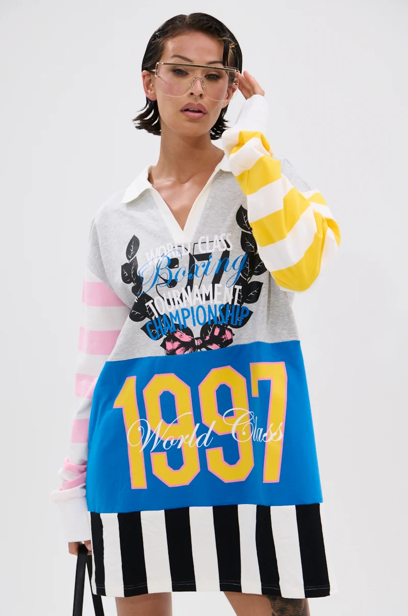 HERE FOR THE DRINKS PRINTED TSHIRT DRESS - Akira Store
