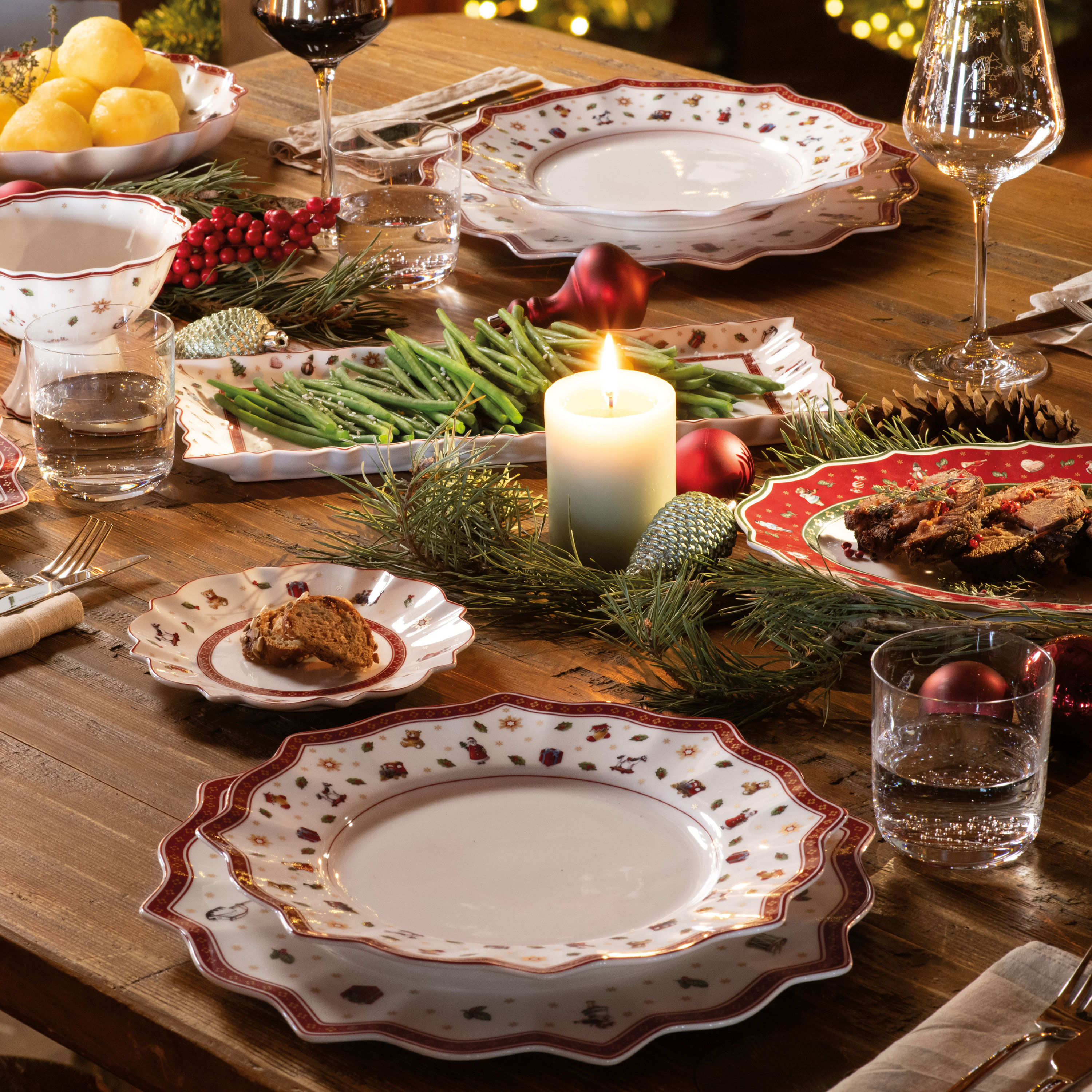 Toy's Delight Appetizer/ Bread Plate - Red, 7.1'', Premium Porcelain